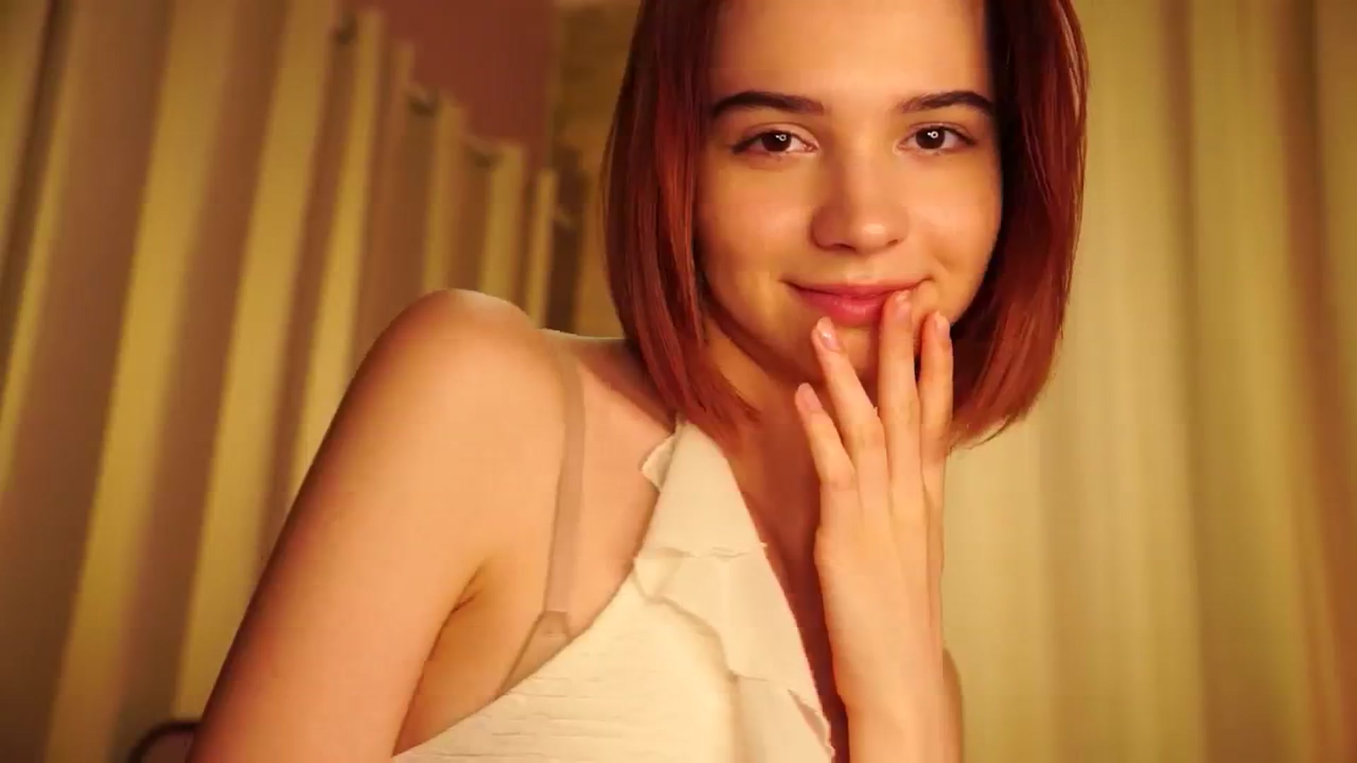 Gallery image thumbnail from Sunny_Honeey's myfreecams stream on, 06/27/2025, 17:40 image 13 of 20