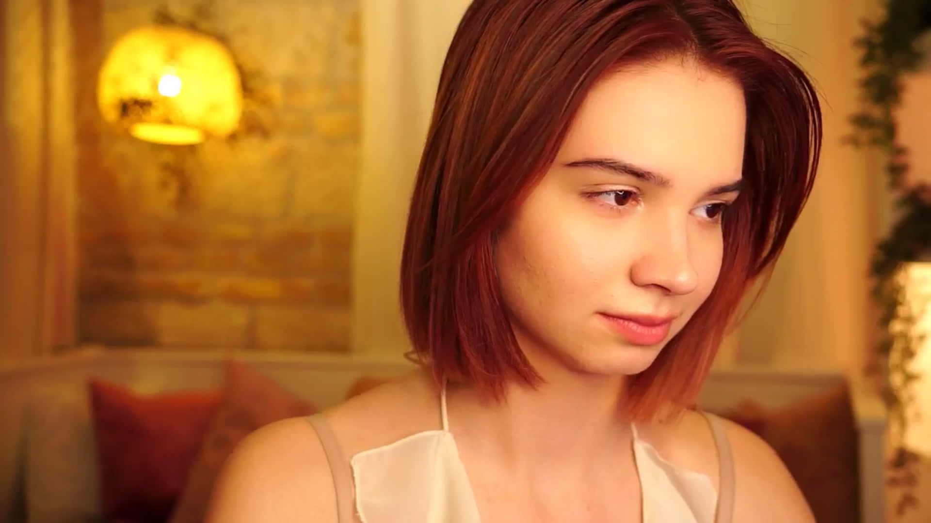Gallery image thumbnail from Sunny_Honeey's myfreecams stream on, 06/27/2025, 17:40 image 12 of 20
