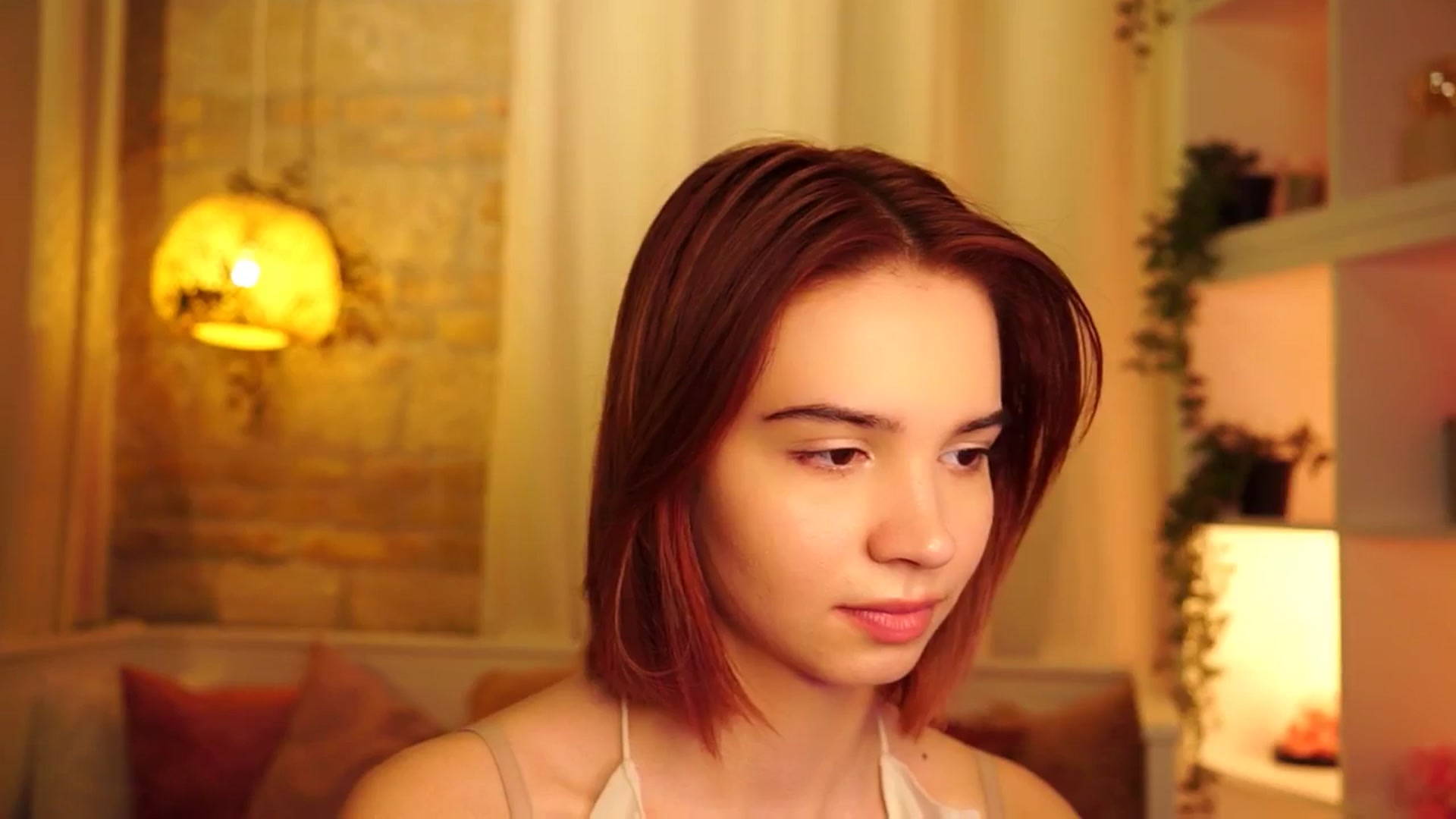 Gallery image thumbnail from Sunny_Honeey's myfreecams stream on, 06/27/2025, 17:40 image 9 of 20