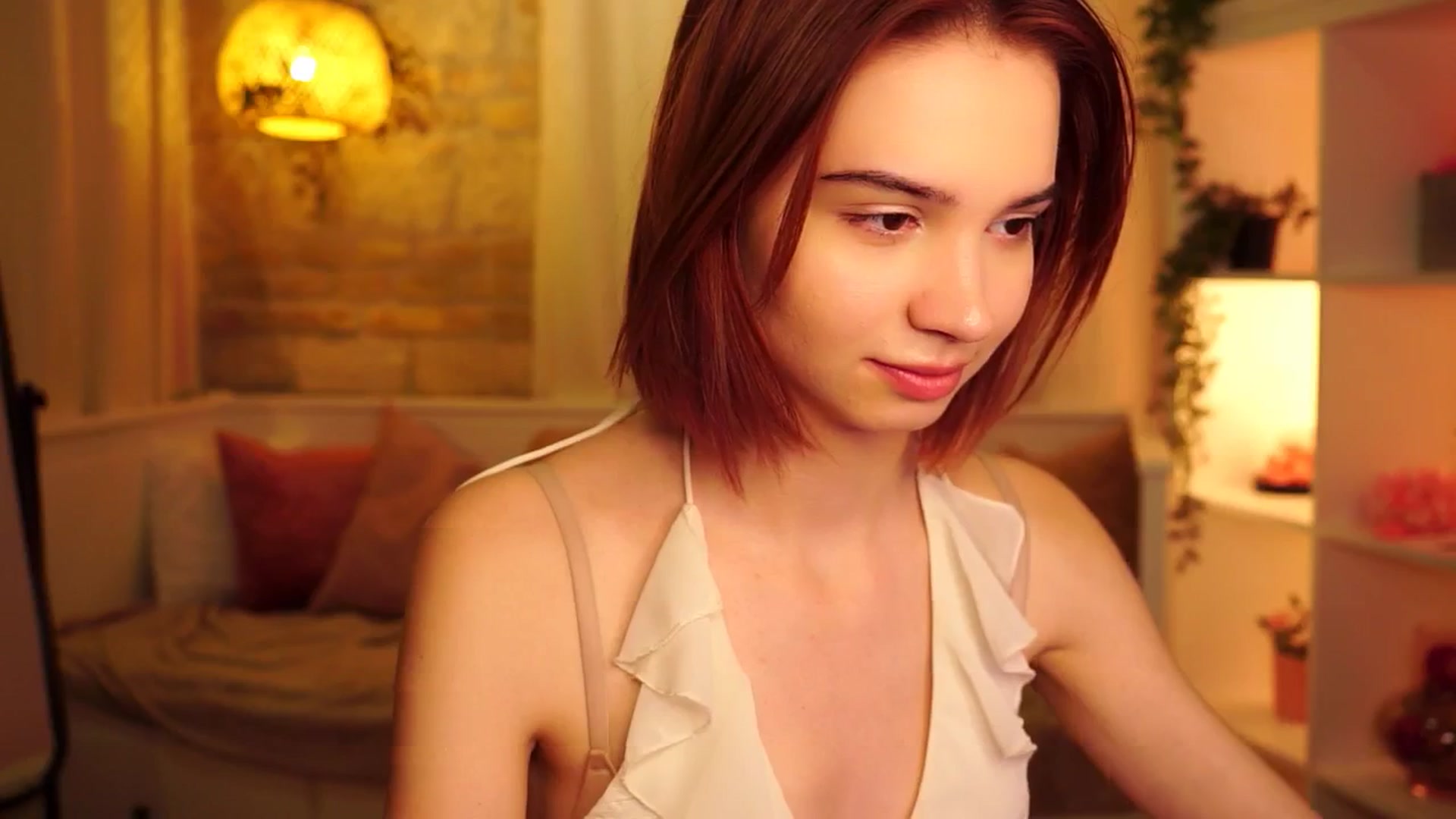 Gallery image thumbnail from Sunny_Honeey's myfreecams stream on, 06/27/2025, 17:40 image 6 of 20
