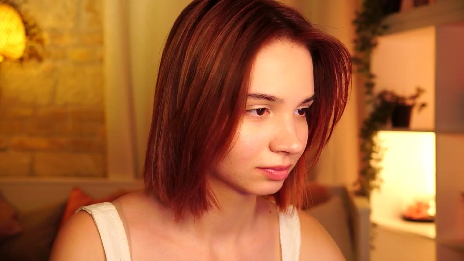 Gallery image thumbnail from Sunny_Honeey's myfreecams stream on, 06/30/2025, 12:35 image 3 of 20