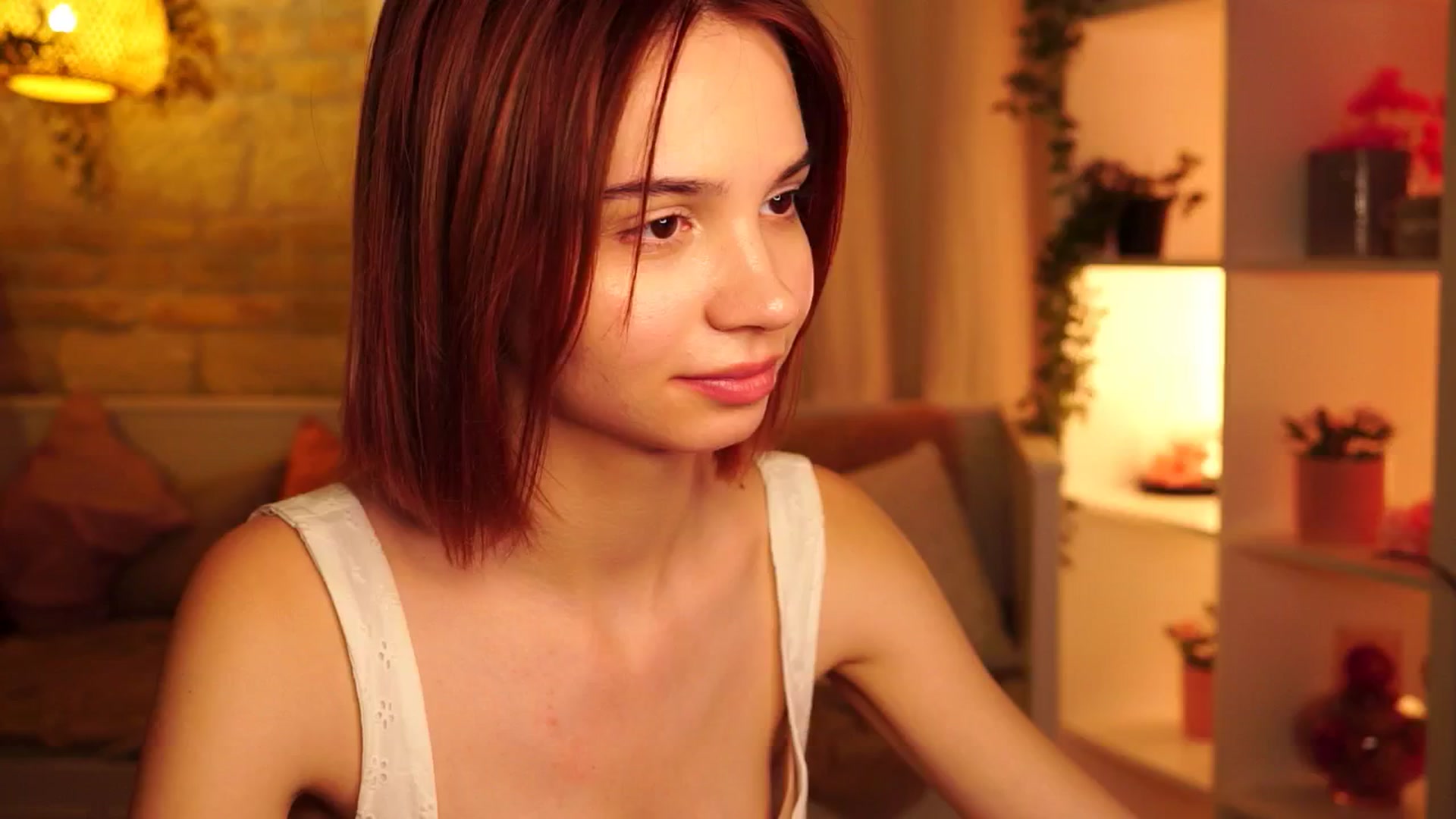 Gallery image thumbnail from Sunny_Honeey's myfreecams stream on, 06/30/2025, 12:35 image 15 of 20