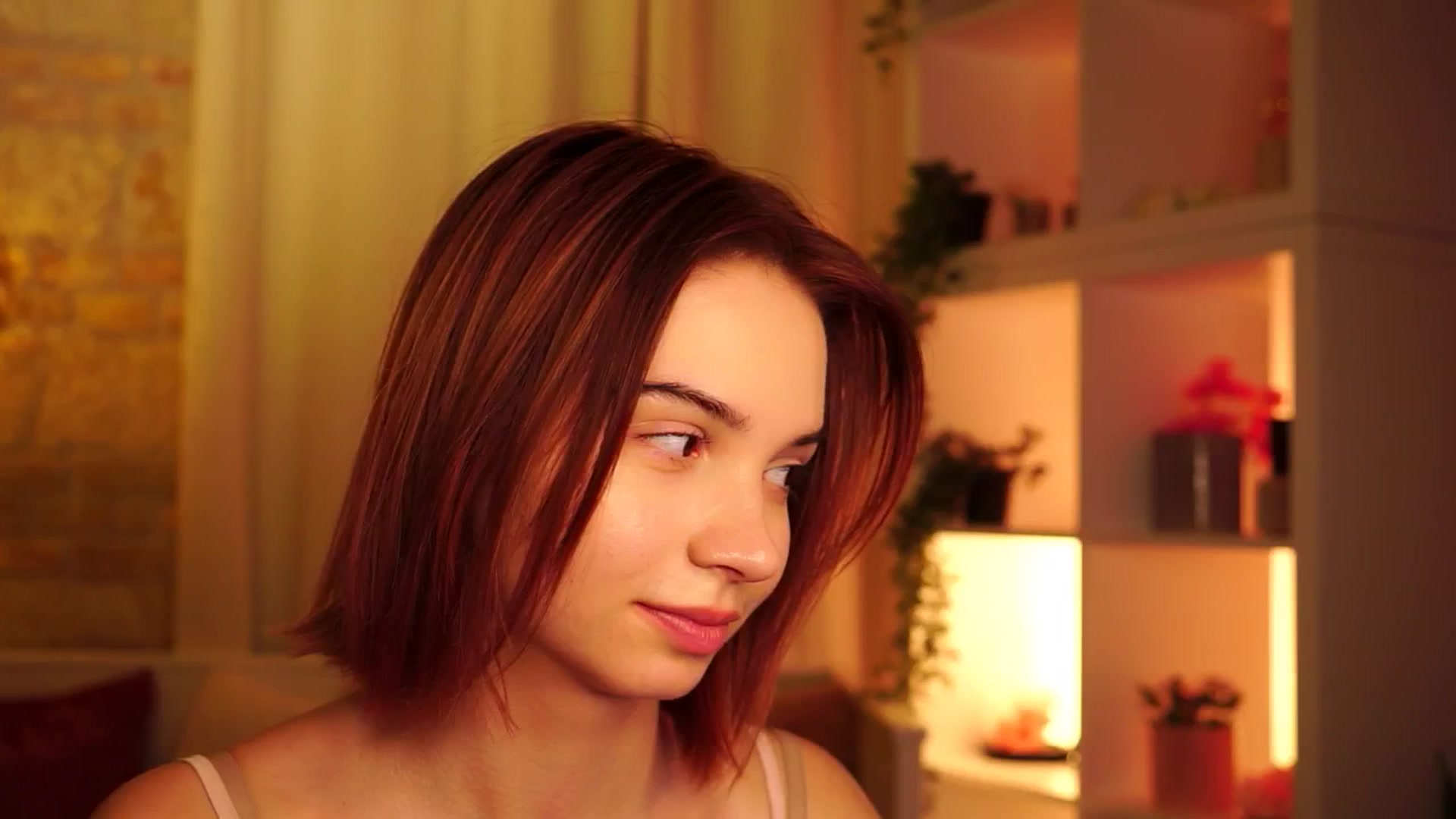 Gallery image thumbnail from Sunny_Honeey's myfreecams stream on, 07/01/2025, 16:23 image 6 of 20