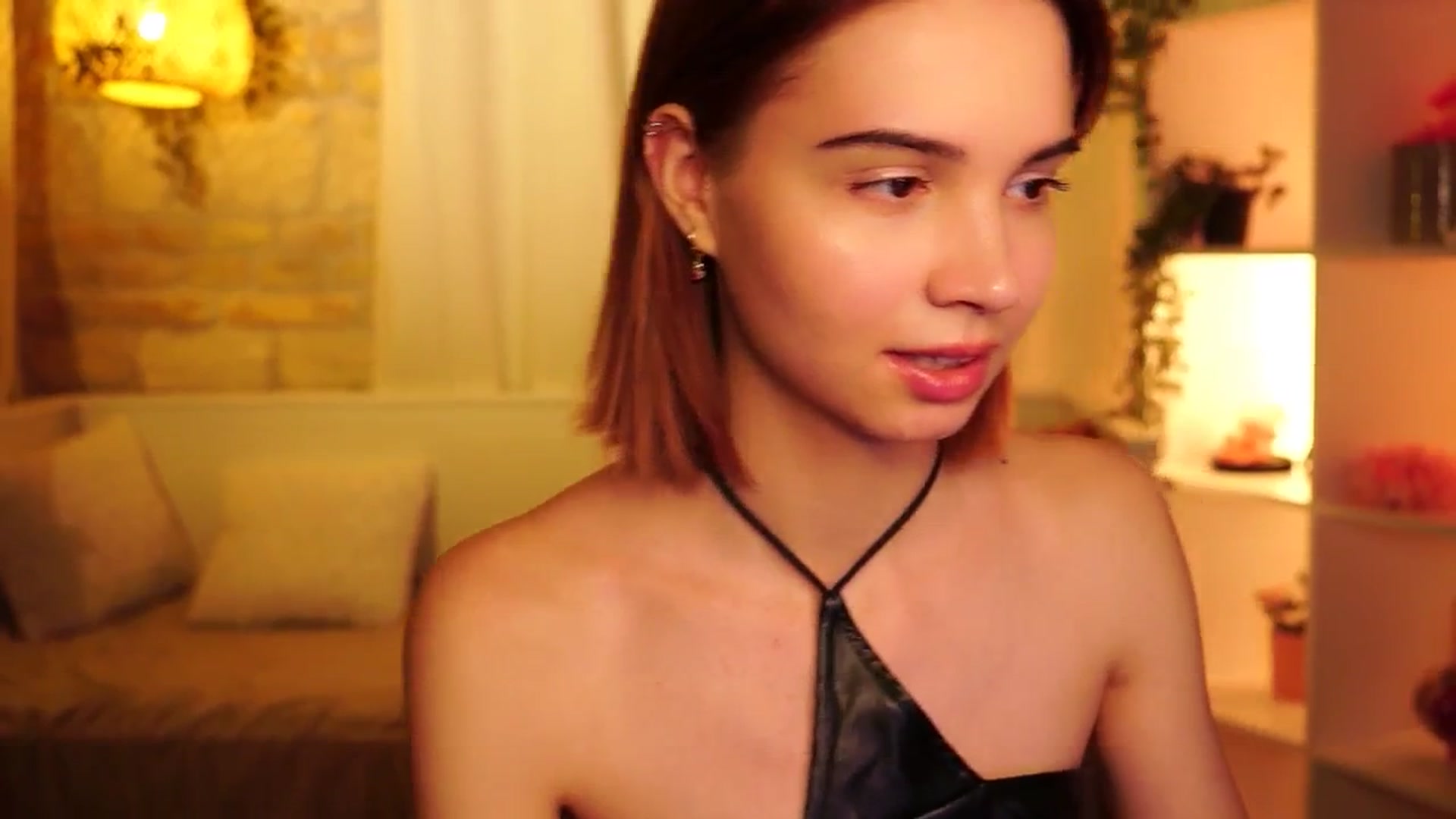 Gallery image thumbnail from Sunny_Honeey's myfreecams stream on, 07/14/2025, 18:06 image 17 of 20