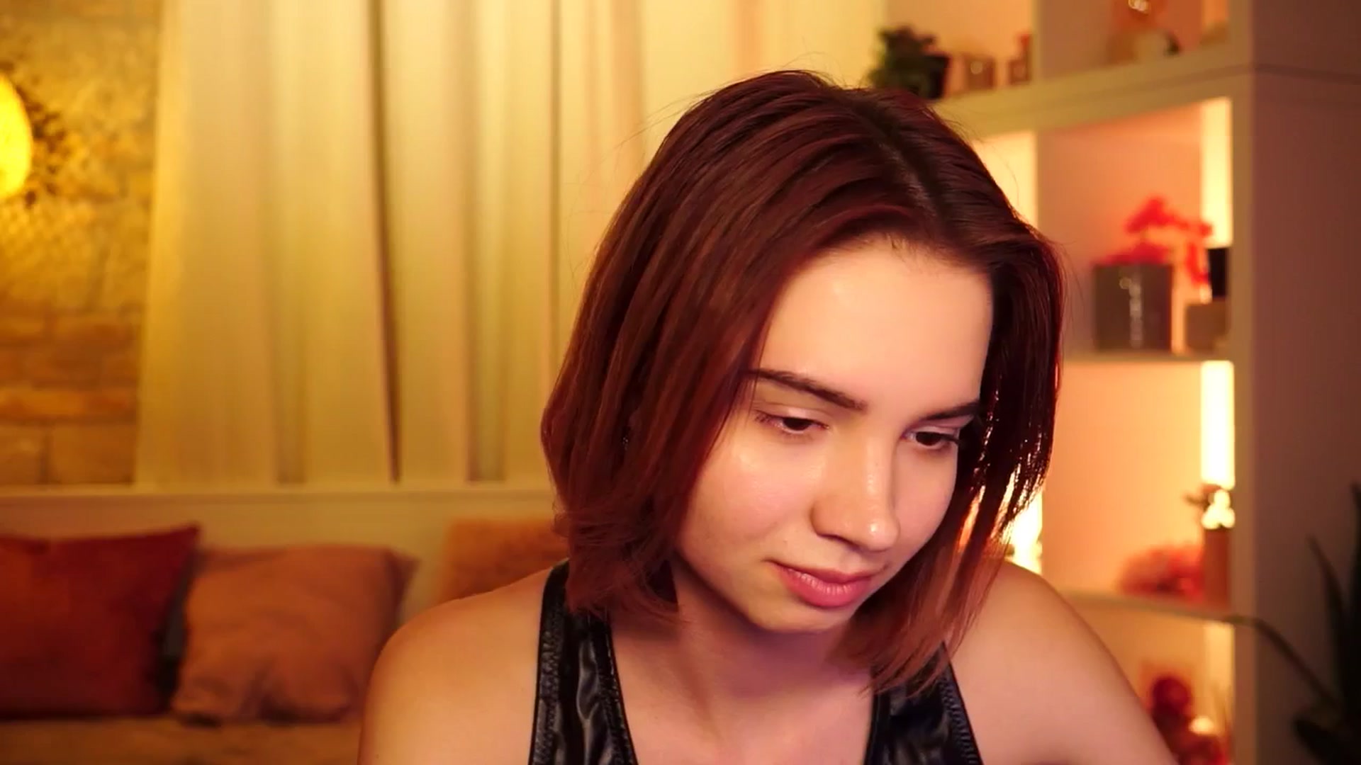 Gallery image thumbnail from Sunny_Honeey's myfreecams stream on, 07/20/2025, 17:04 image 9 of 20