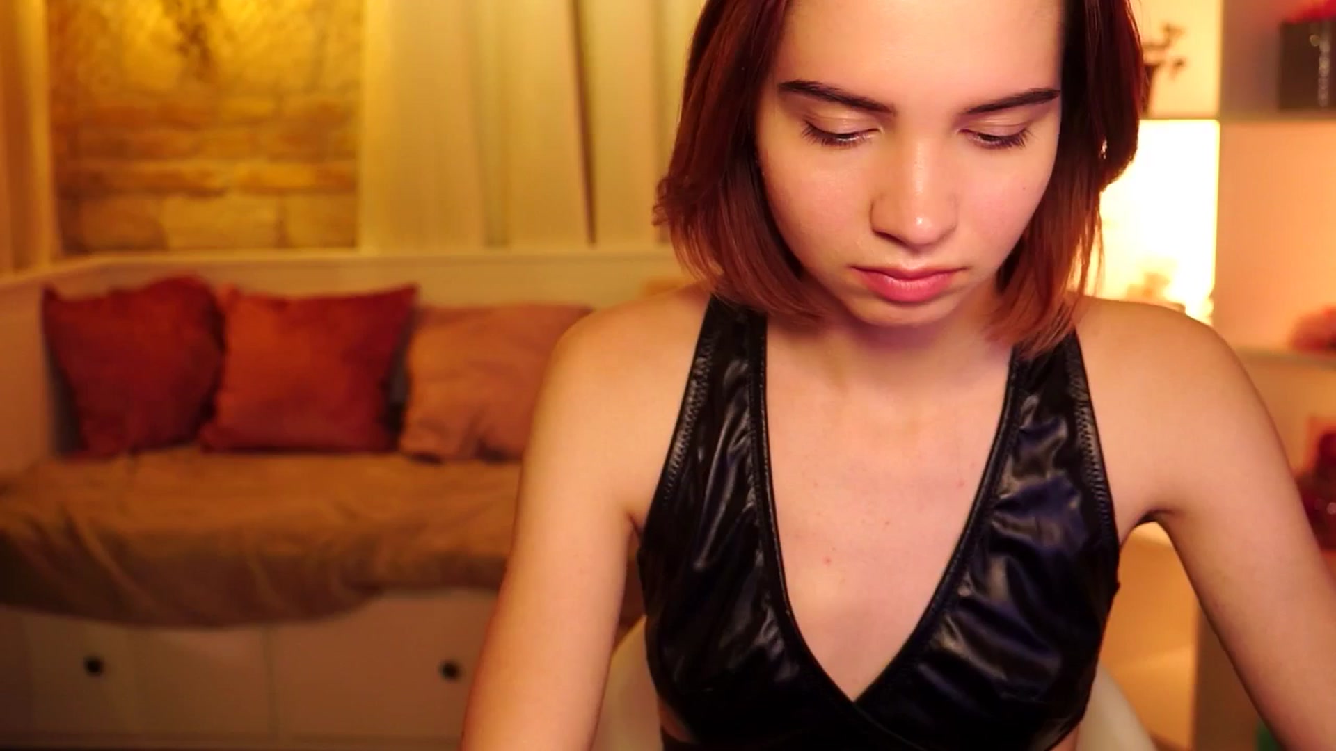 Gallery image thumbnail from Sunny_Honeey's myfreecams stream on, 07/20/2025, 19:23 image 19 of 20