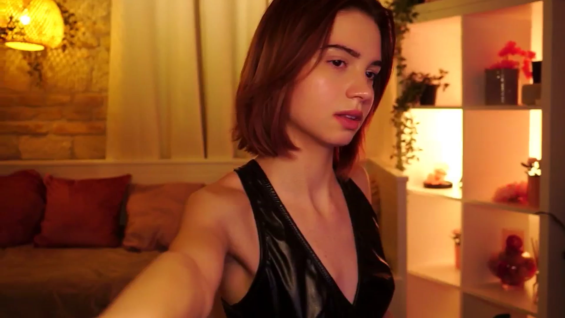 Gallery image thumbnail from Sunny_Honeey's myfreecams stream on, 07/20/2025, 19:23 image 12 of 20