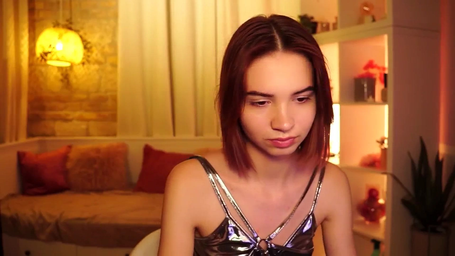 Gallery image thumbnail from Sunny_Honeey's myfreecams stream on, 07/21/2025, 16:46 image 16 of 20