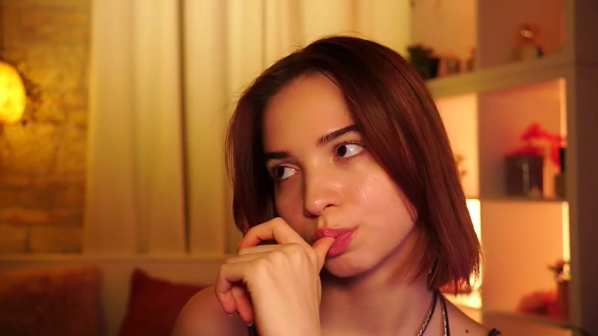 Gallery image thumbnail from Sunny_Honeey's myfreecams stream on, 07/21/2025, 18:25 image 8 of 20