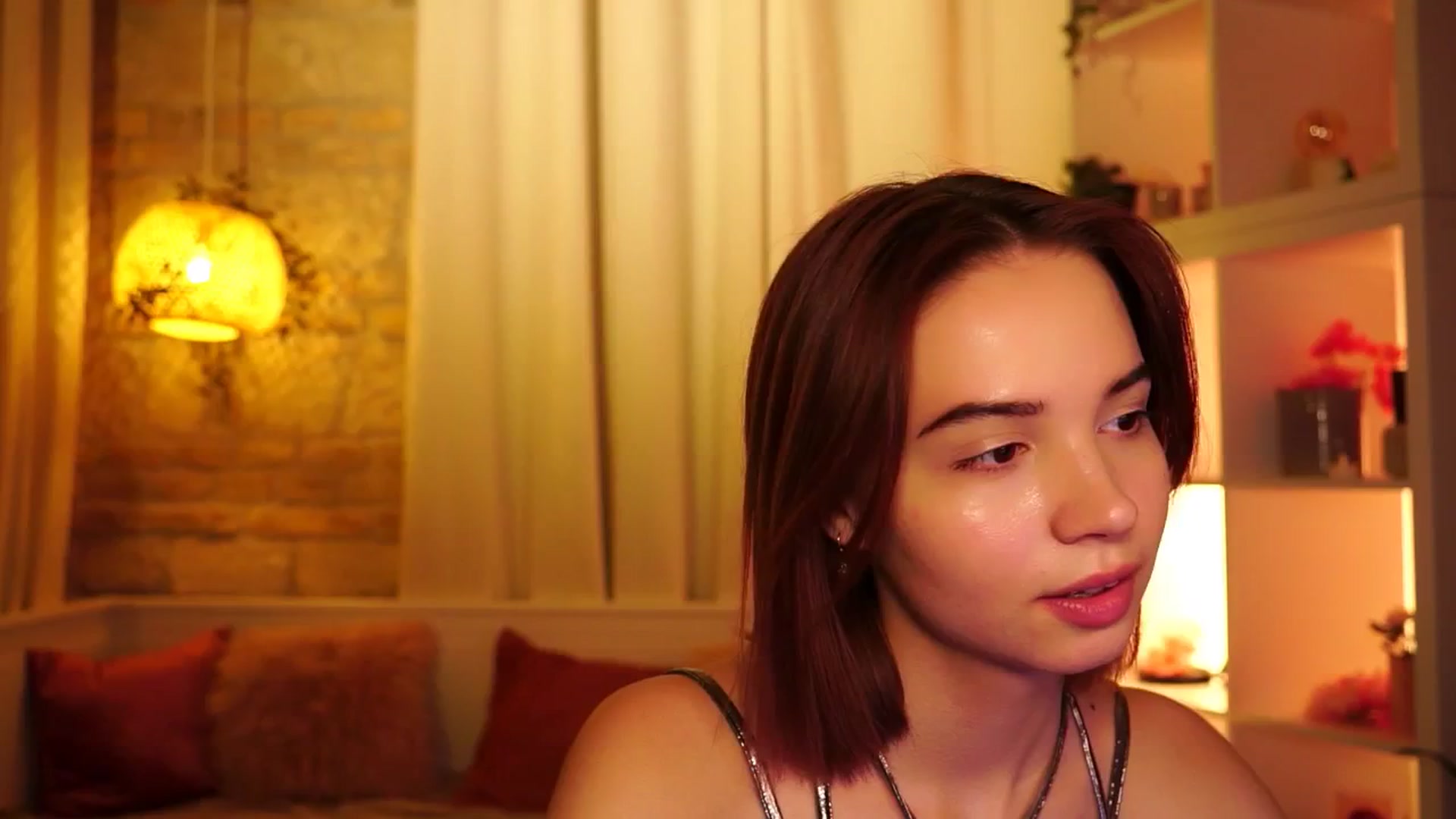 Gallery image thumbnail from Sunny_Honeey's myfreecams stream on, 07/21/2025, 18:25 image 7 of 20