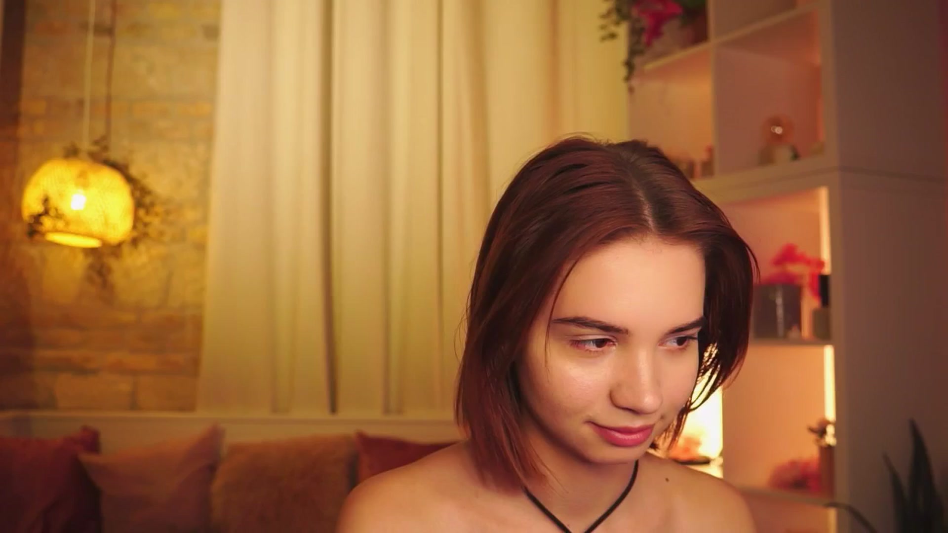 Gallery image thumbnail from Sunny_Honeey's myfreecams stream on, 07/25/2025, 11:09 image 10 of 20