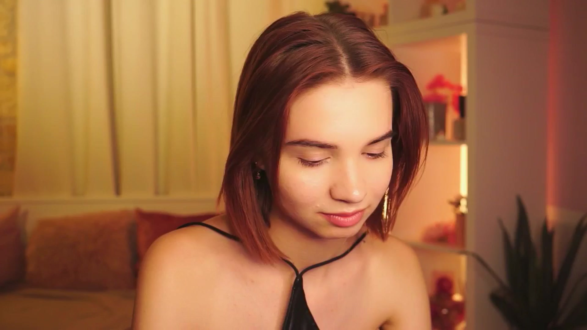 Gallery image thumbnail from Sunny_Honeey's myfreecams stream on, 07/25/2025, 13:16 image 8 of 20