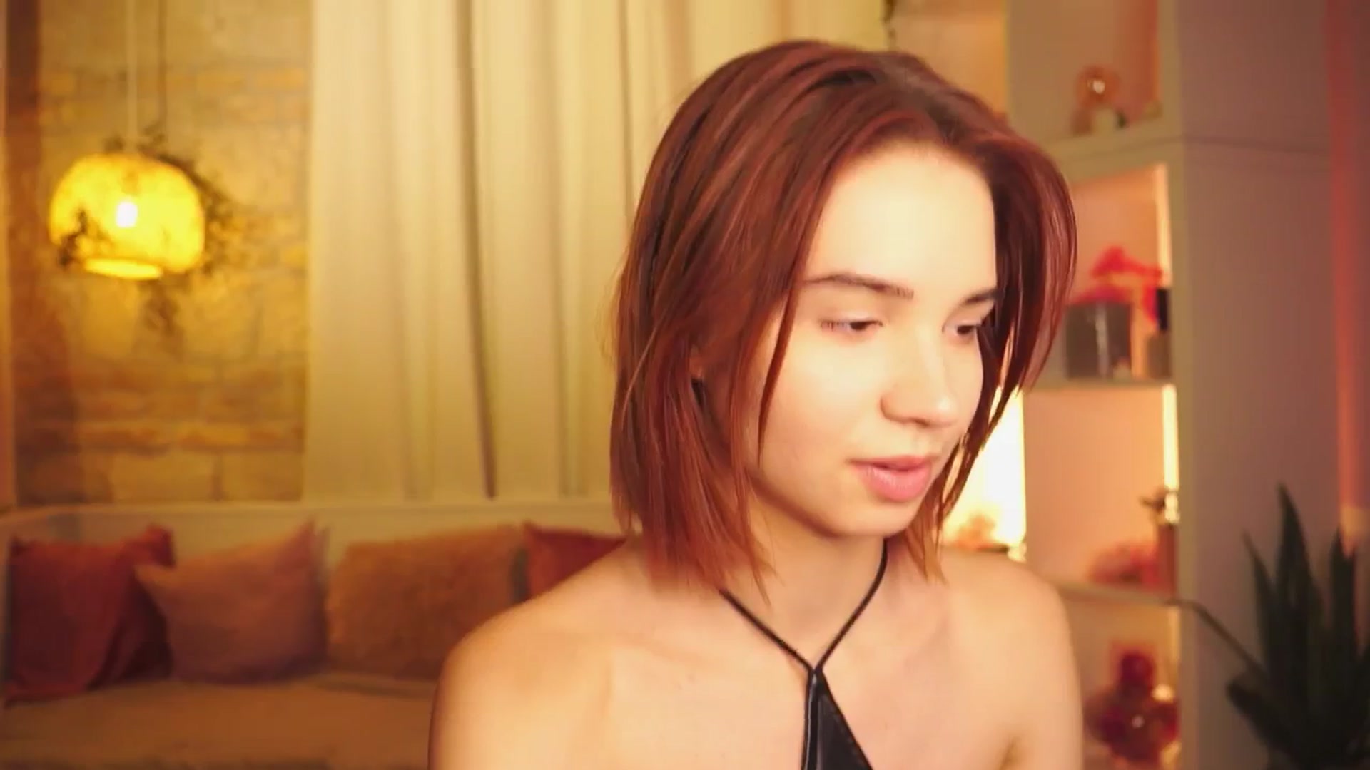 Gallery image thumbnail from Sunny_Honeey's myfreecams stream on, 07/25/2025, 13:16 image 18 of 20