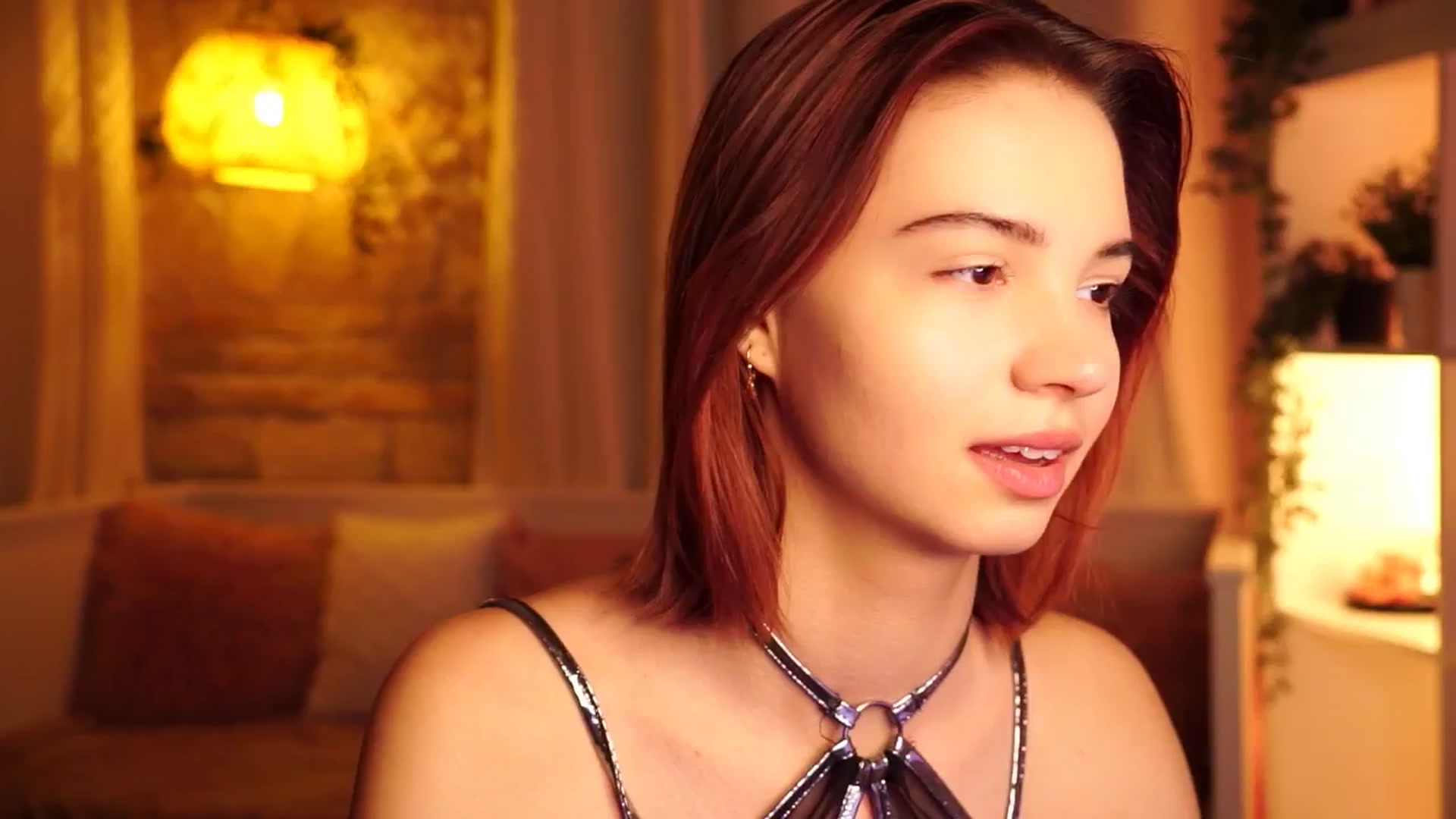 Gallery image thumbnail from Sunny_Honeey's myfreecams stream on, 08/07/2025, 13:13 image 10 of 20