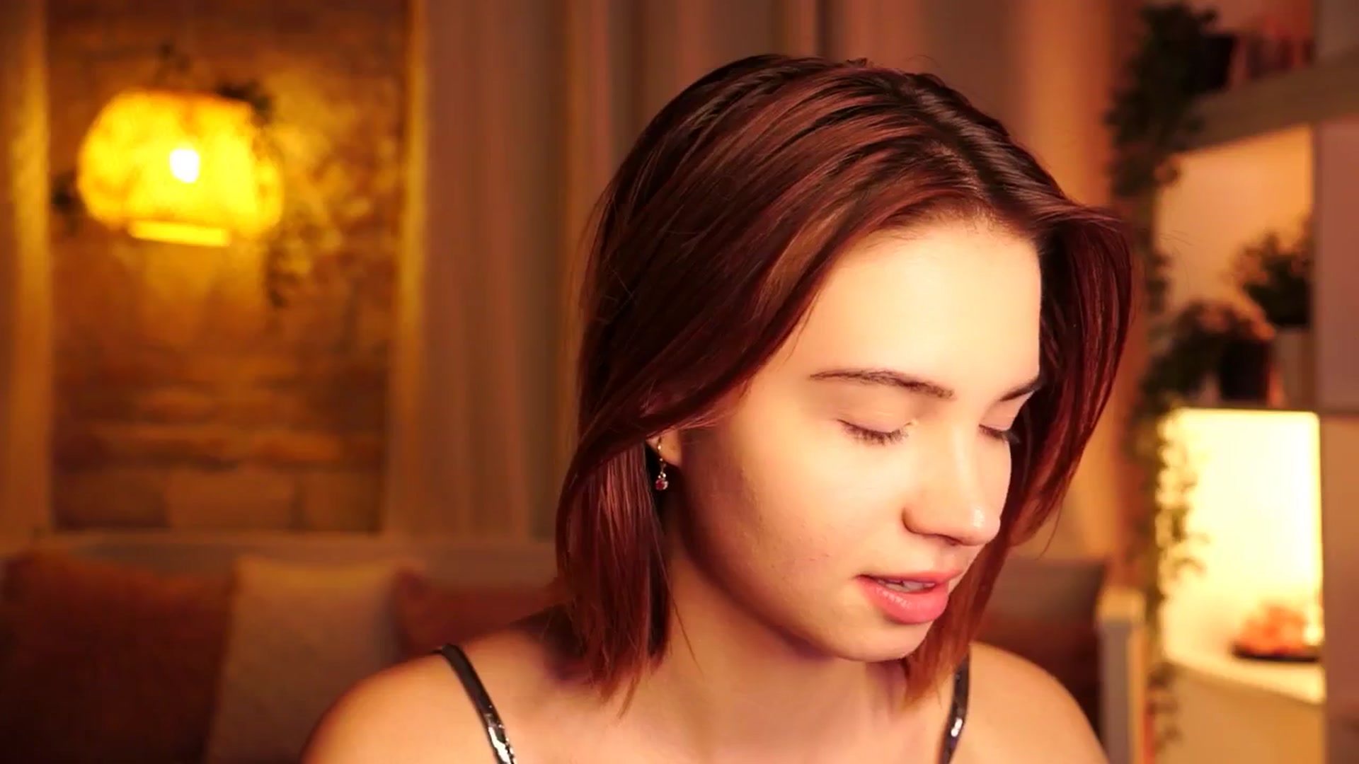 Gallery image thumbnail from Sunny_Honeey's myfreecams stream on, 08/07/2025, 15:05 image 19 of 20