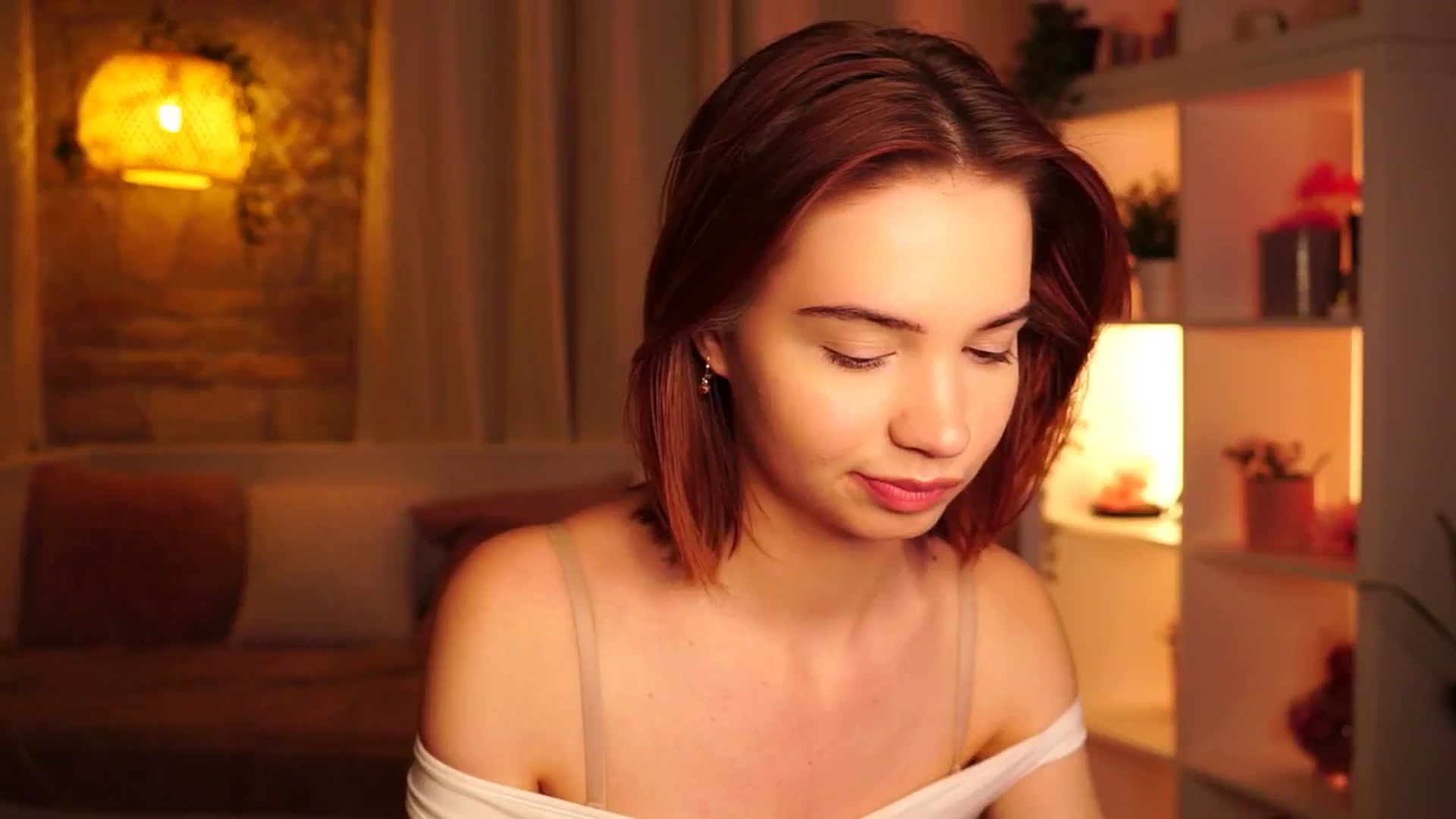 Gallery image thumbnail from Sunny_Honeey's myfreecams stream on, 08/08/2025, 11:09 image 1 of 20