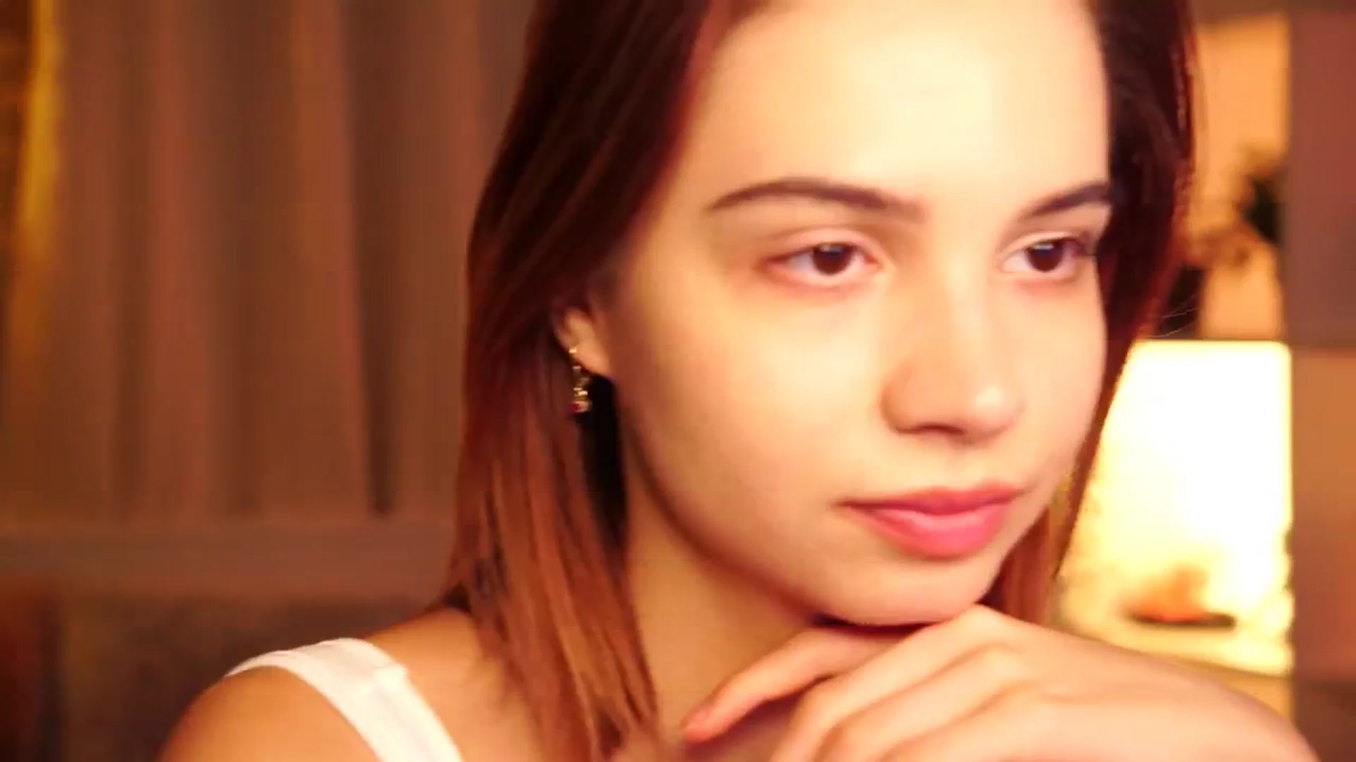 Gallery image thumbnail from Sunny_Honeey's myfreecams stream on, 08/31/2025, 14:16 image 18 of 20