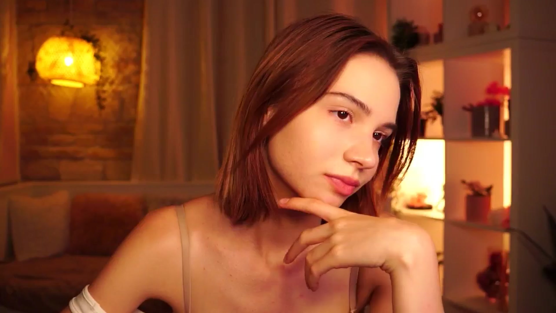 Gallery image thumbnail from Sunny_Honeey's myfreecams stream on, 08/31/2025, 16:11 image 17 of 20