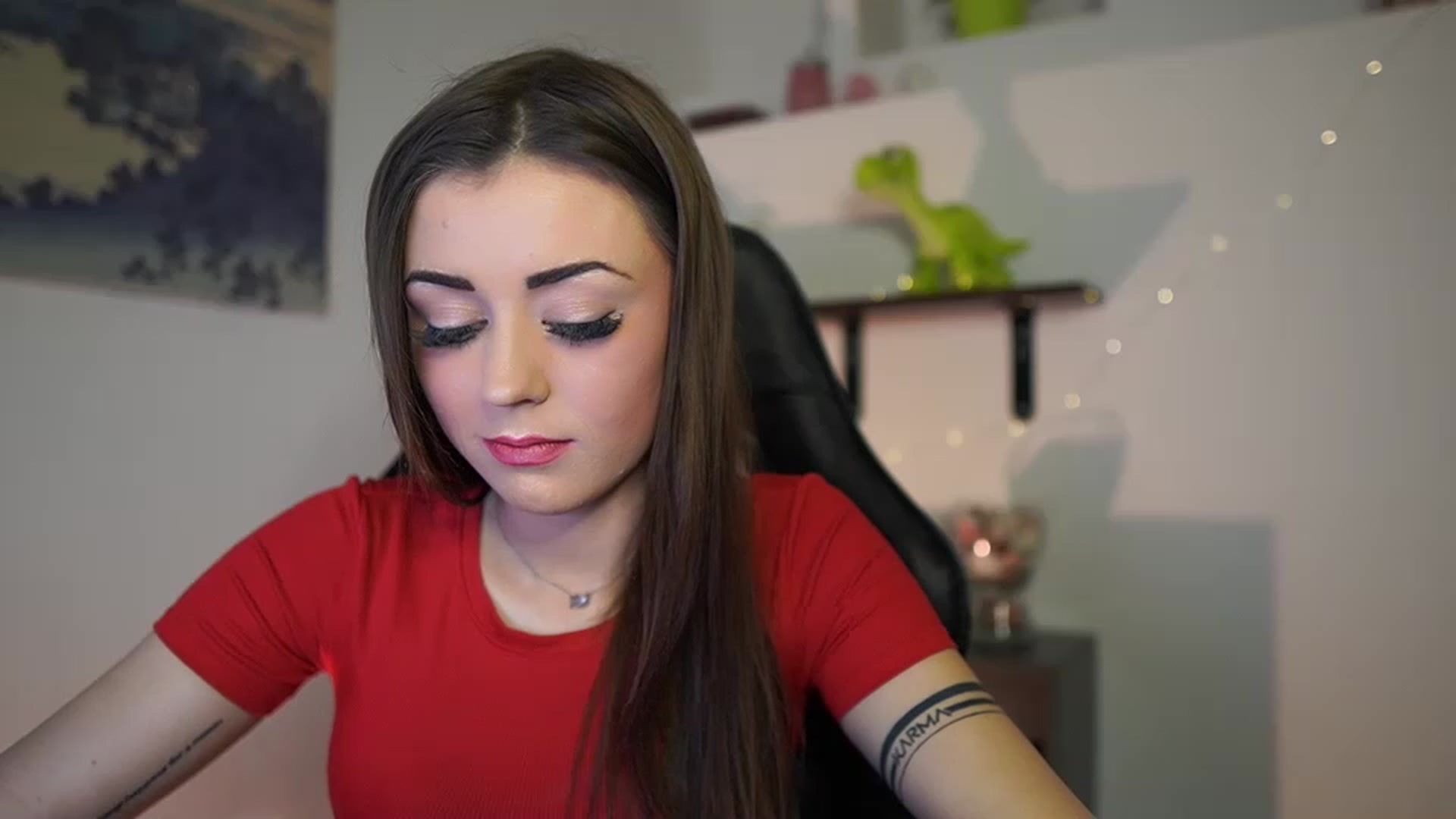 Gallery image thumbnail from Sunny__Leone_'s myfreecams stream on, 03/08/2023, 14:53 image 2 of 20