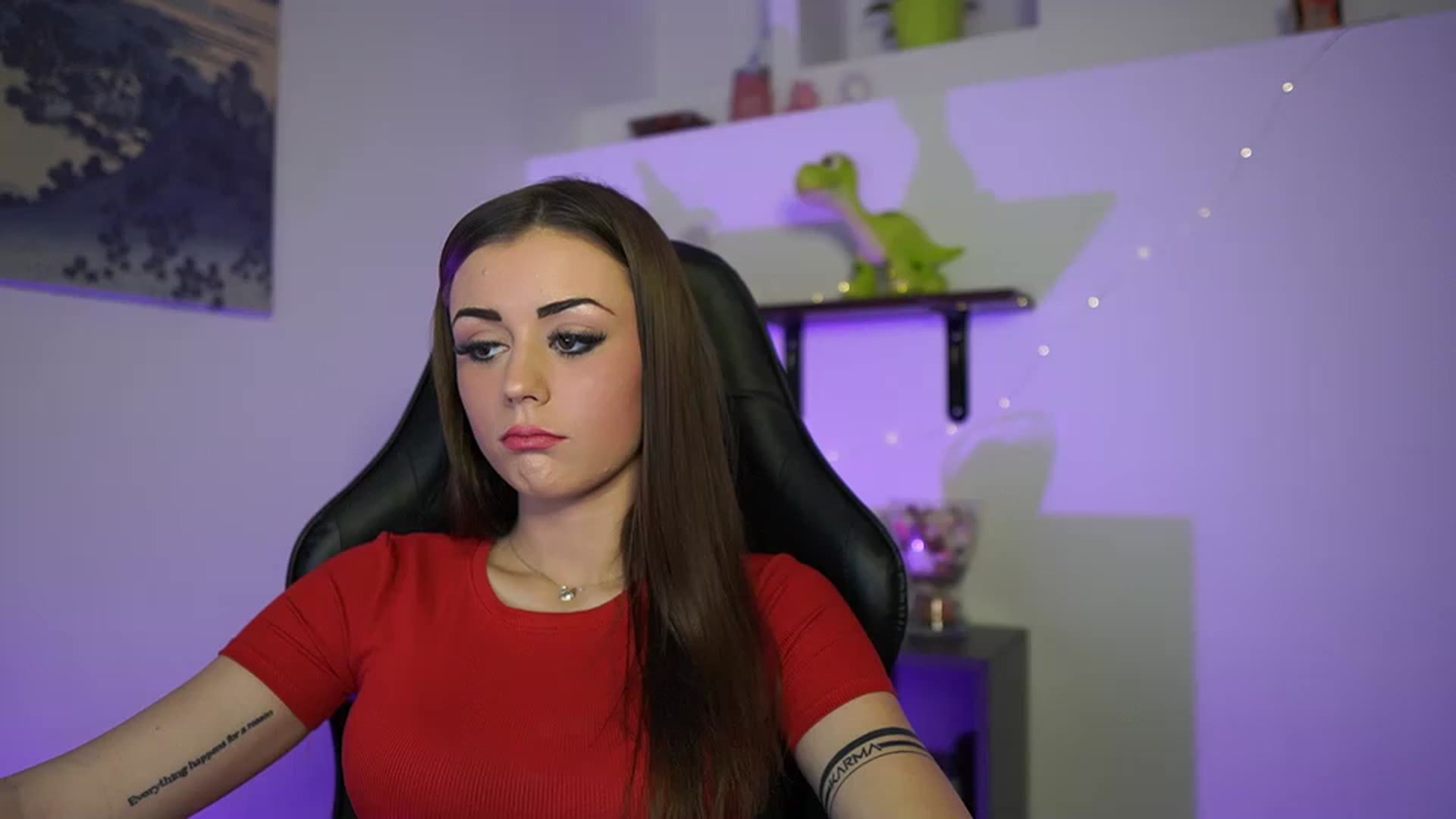 Gallery image thumbnail from Sunny__Leone_'s myfreecams stream on, 03/08/2023, 18:08 image 20 of 20