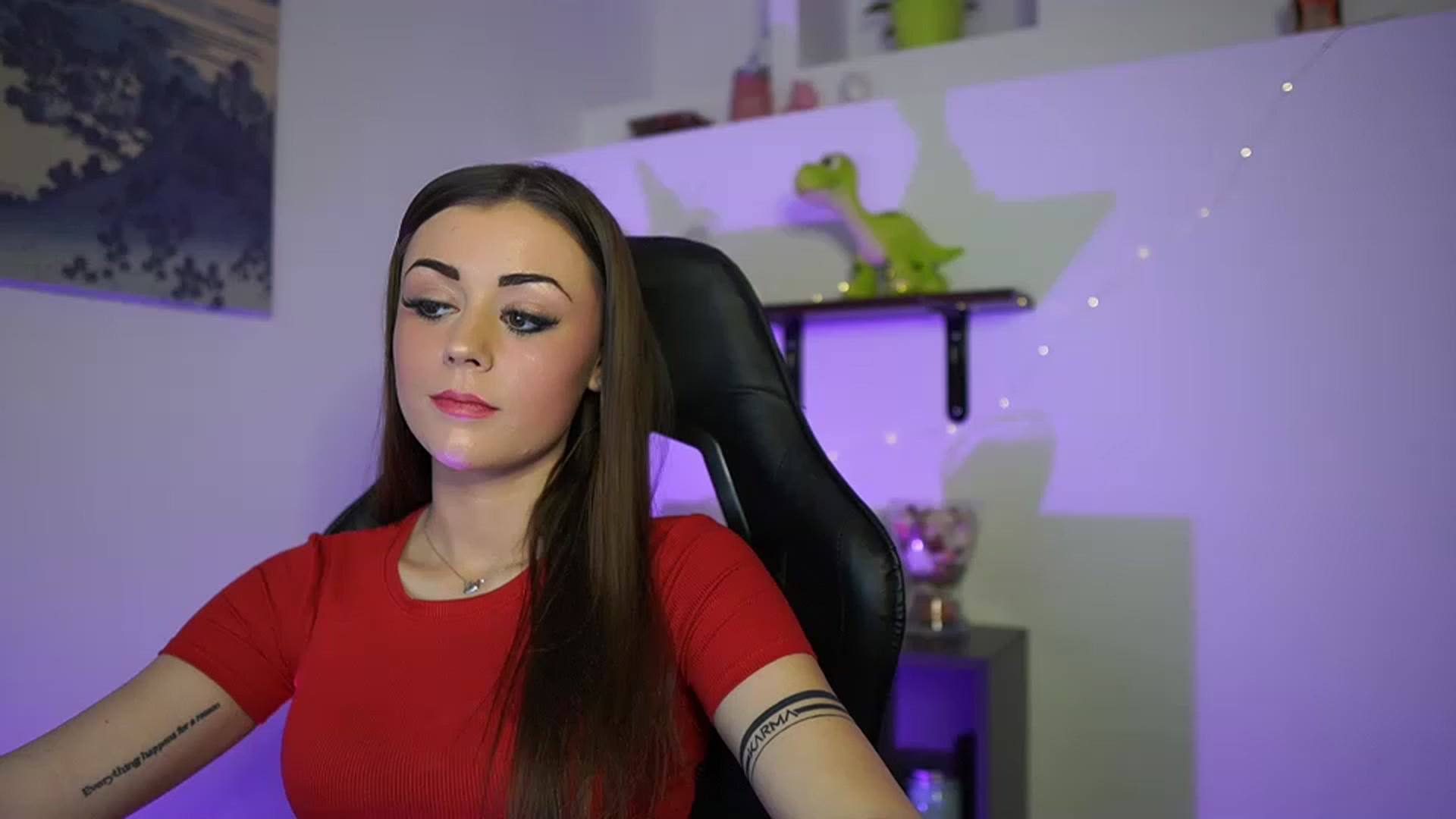Gallery image thumbnail from Sunny__Leone_'s myfreecams stream on, 03/08/2023, 18:08 image 10 of 20