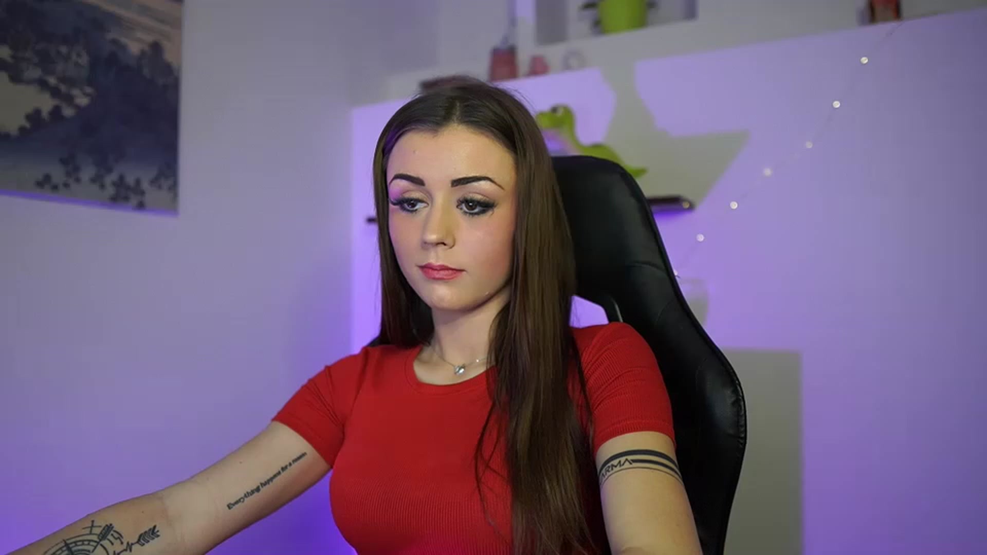 Gallery image thumbnail from Sunny__Leone_'s myfreecams stream on, 03/08/2023, 18:55 image 6 of 20