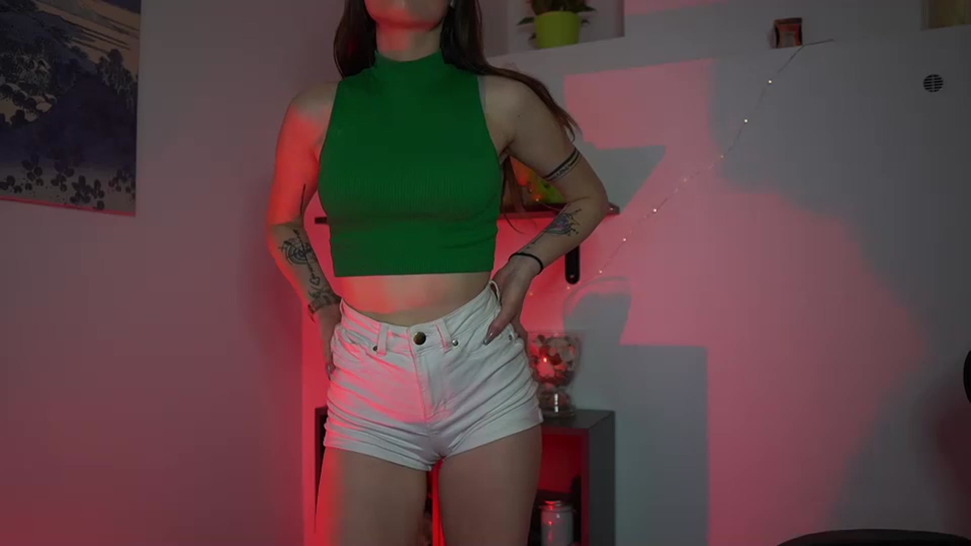 Gallery image thumbnail from Sunny__Leone_'s myfreecams stream on, 03/11/2023, 21:43 image 18 of 20