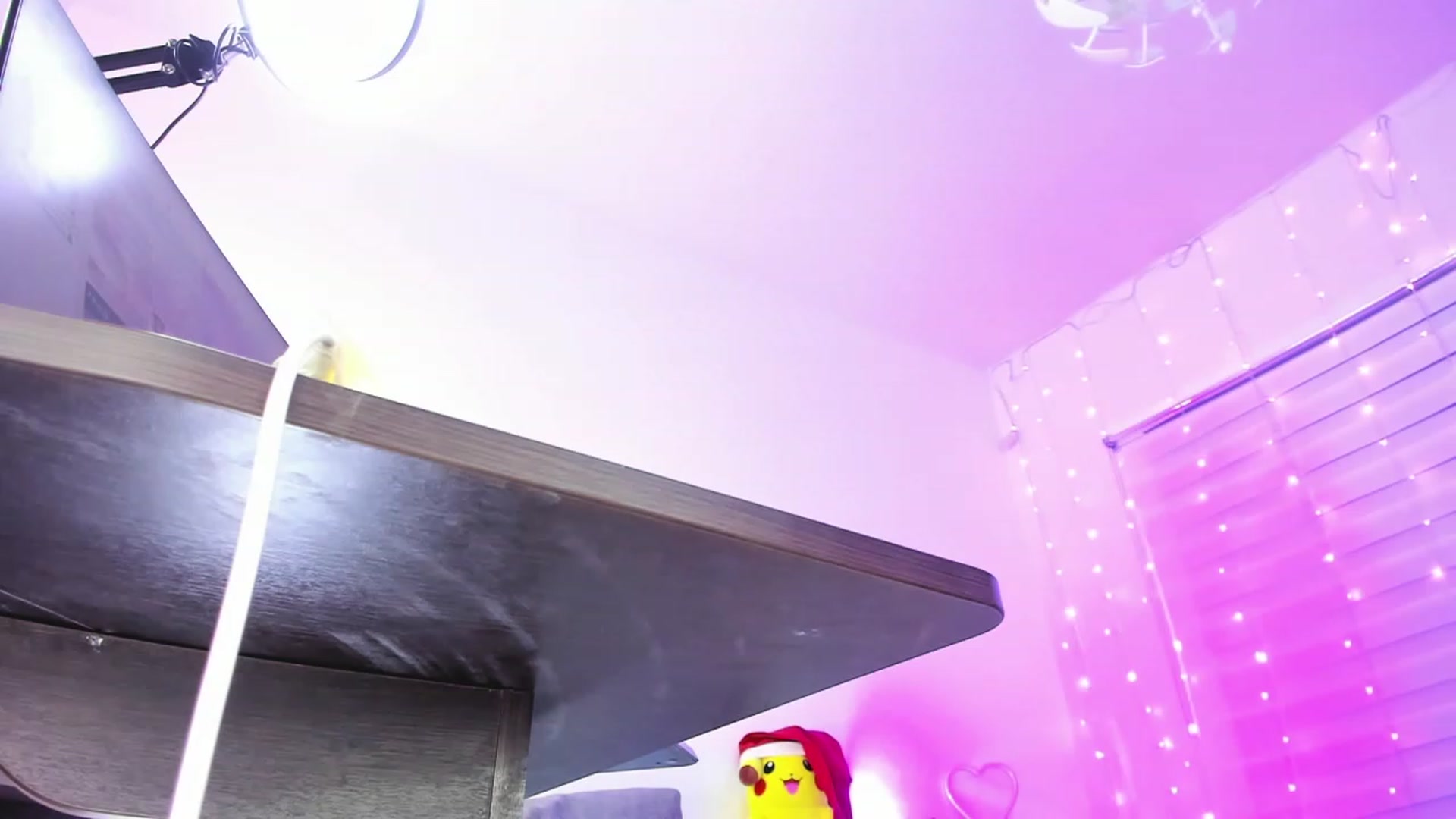 Gallery image thumbnail from Sunny__Sweet's myfreecams stream on, 12/27/2022, 05:25 image 13 of 20