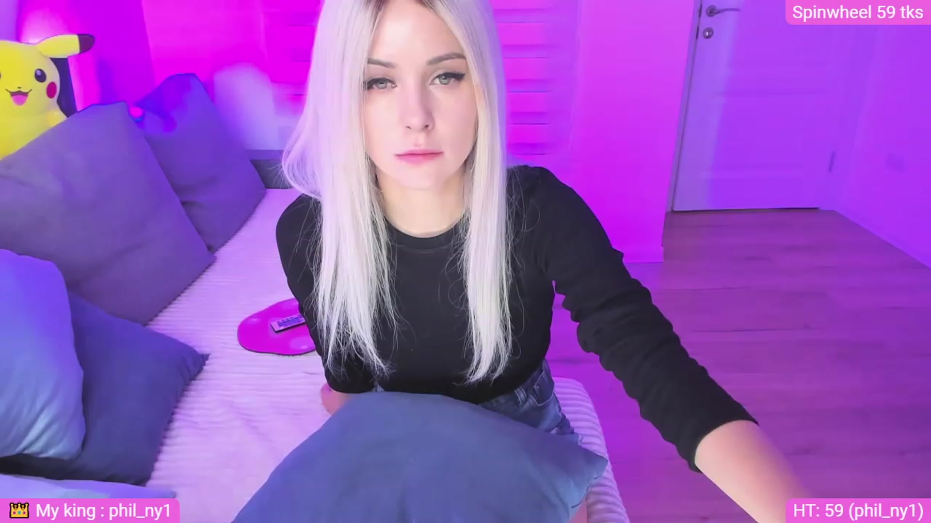 Gallery image thumbnail from Sunny__Sweet's myfreecams stream on, 03/30/2023, 06:50 image 6 of 20