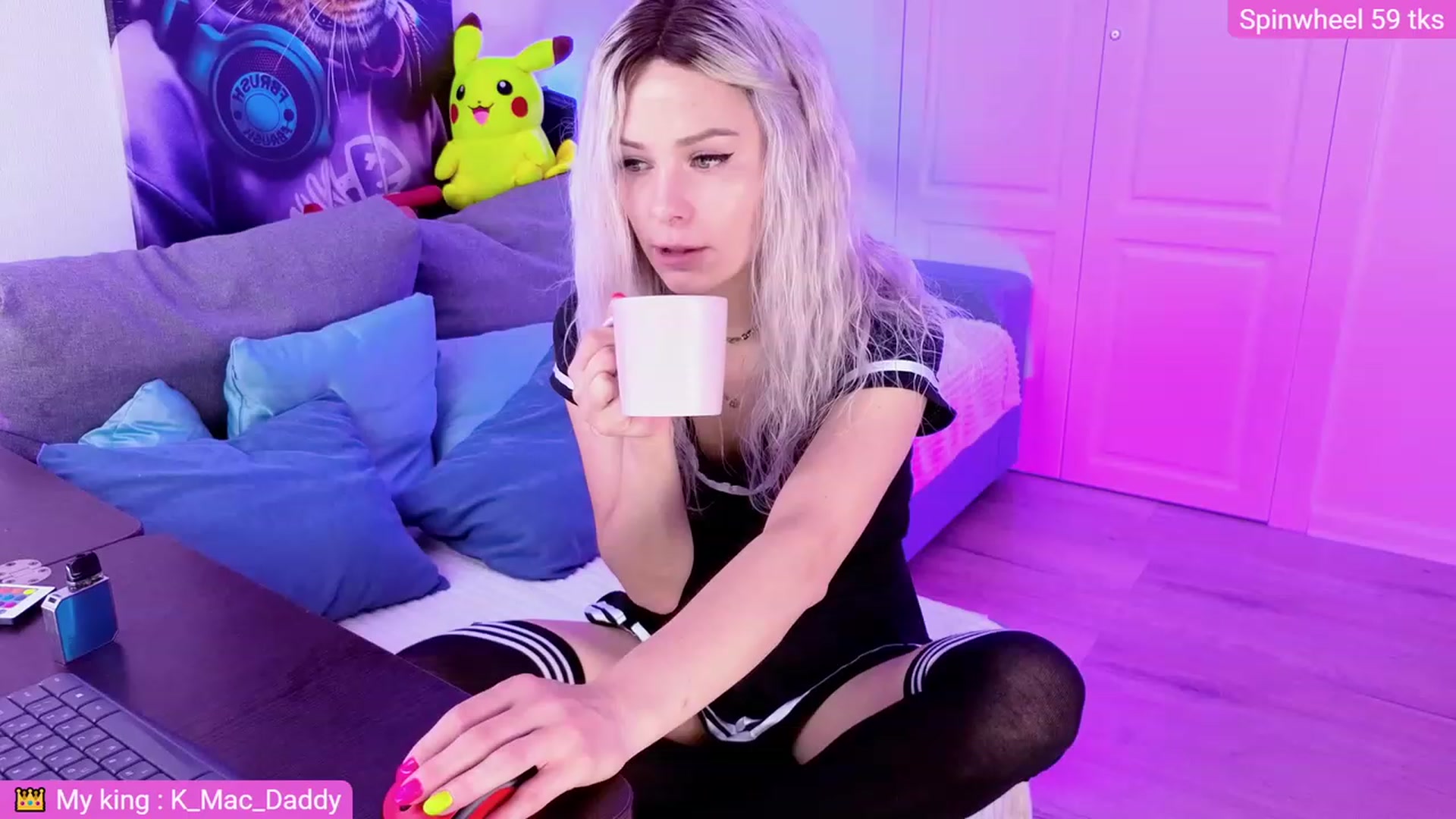 Gallery image thumbnail from Sunny__Sweet's myfreecams stream on, 07/17/2023, 03:46 image 8 of 20
