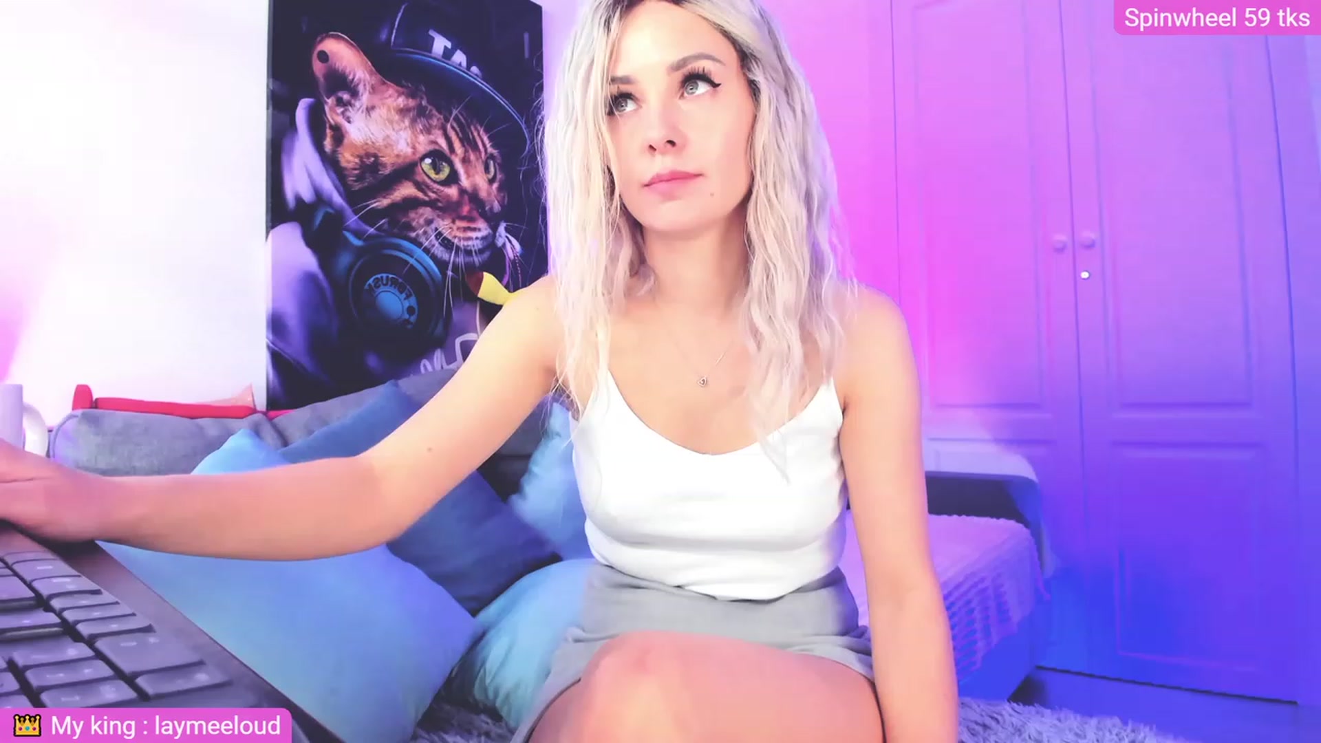 Gallery image thumbnail from Sunny__Sweet's myfreecams stream on, 09/12/2023, 07:48 image 3 of 20