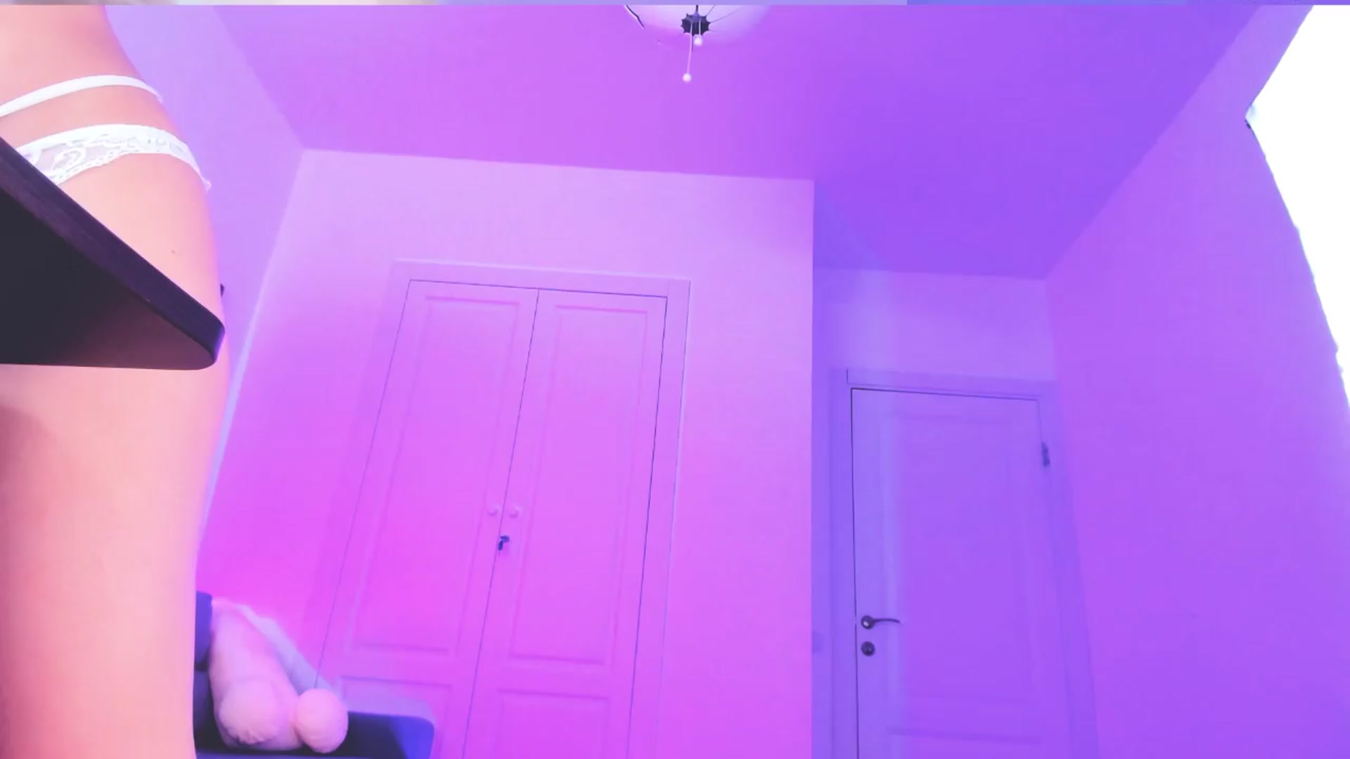 Gallery image thumbnail from Sunny__Sweet's myfreecams stream on, 04/11/2024, 05:20 image 19 of 20