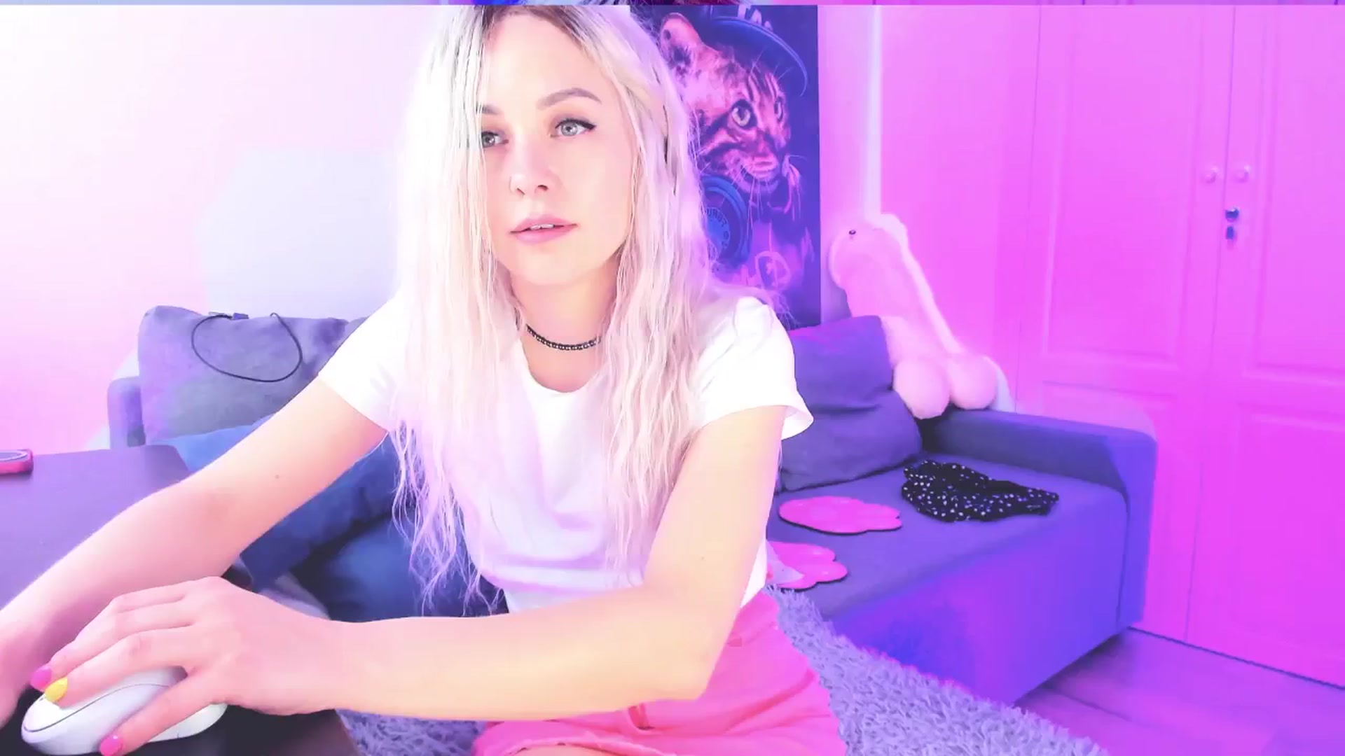 Gallery image thumbnail from Sunny__Sweet's myfreecams stream on, 06/10/2024, 06:11 image 18 of 20