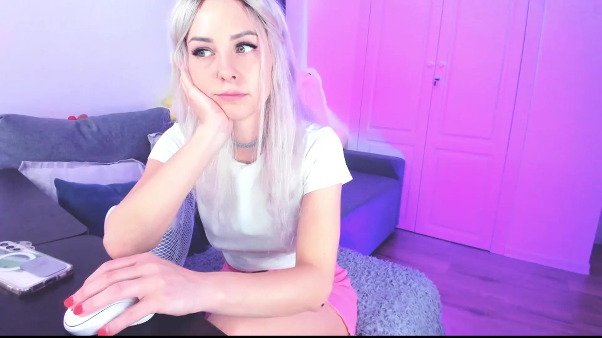 Gallery image thumbnail from Sunny__Sweet's myfreecams stream on, 07/26/2024, 05:20 image 16 of 20