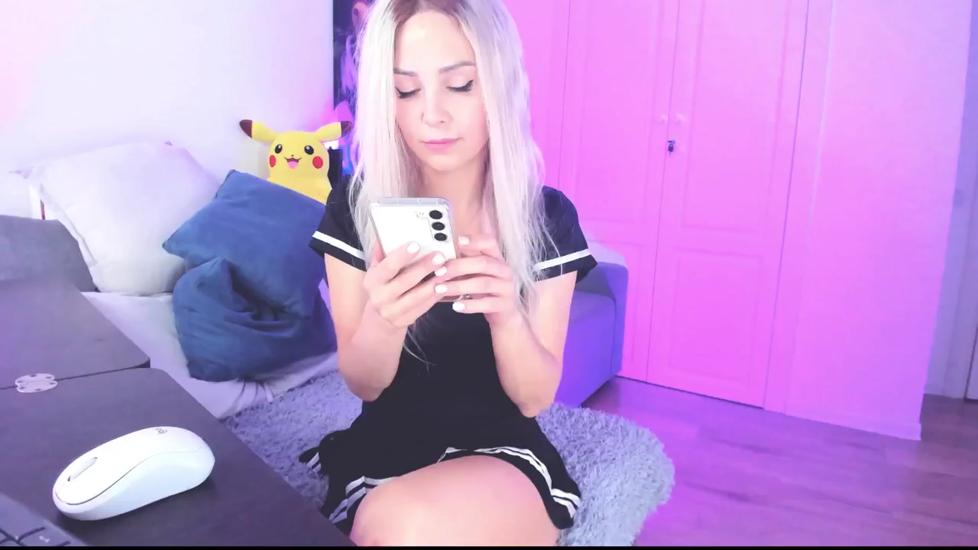 Gallery image thumbnail from Sunny__Sweet's myfreecams stream on, 08/13/2024, 05:09 image 12 of 20