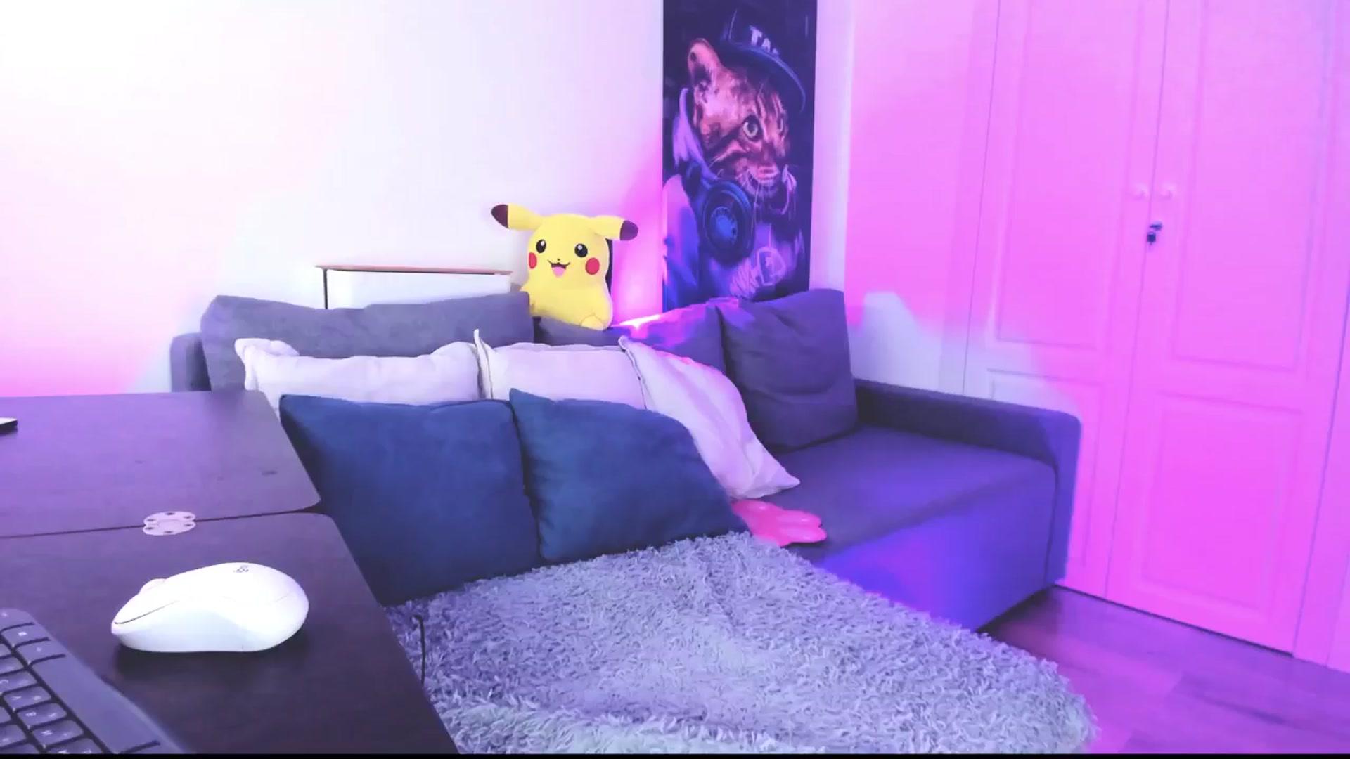 Gallery image thumbnail from Sunny__Sweet's myfreecams stream on, 08/15/2024, 05:30 image 18 of 20
