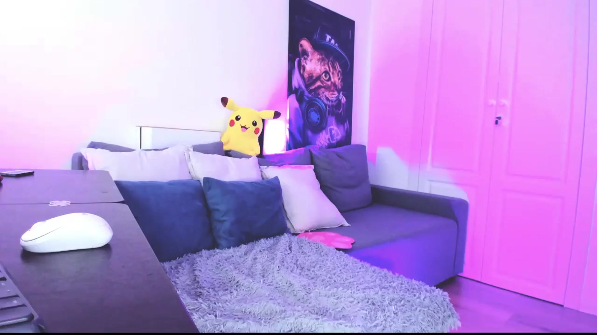 Gallery image thumbnail from Sunny__Sweet's myfreecams stream on, 08/19/2024, 04:28 image 14 of 20