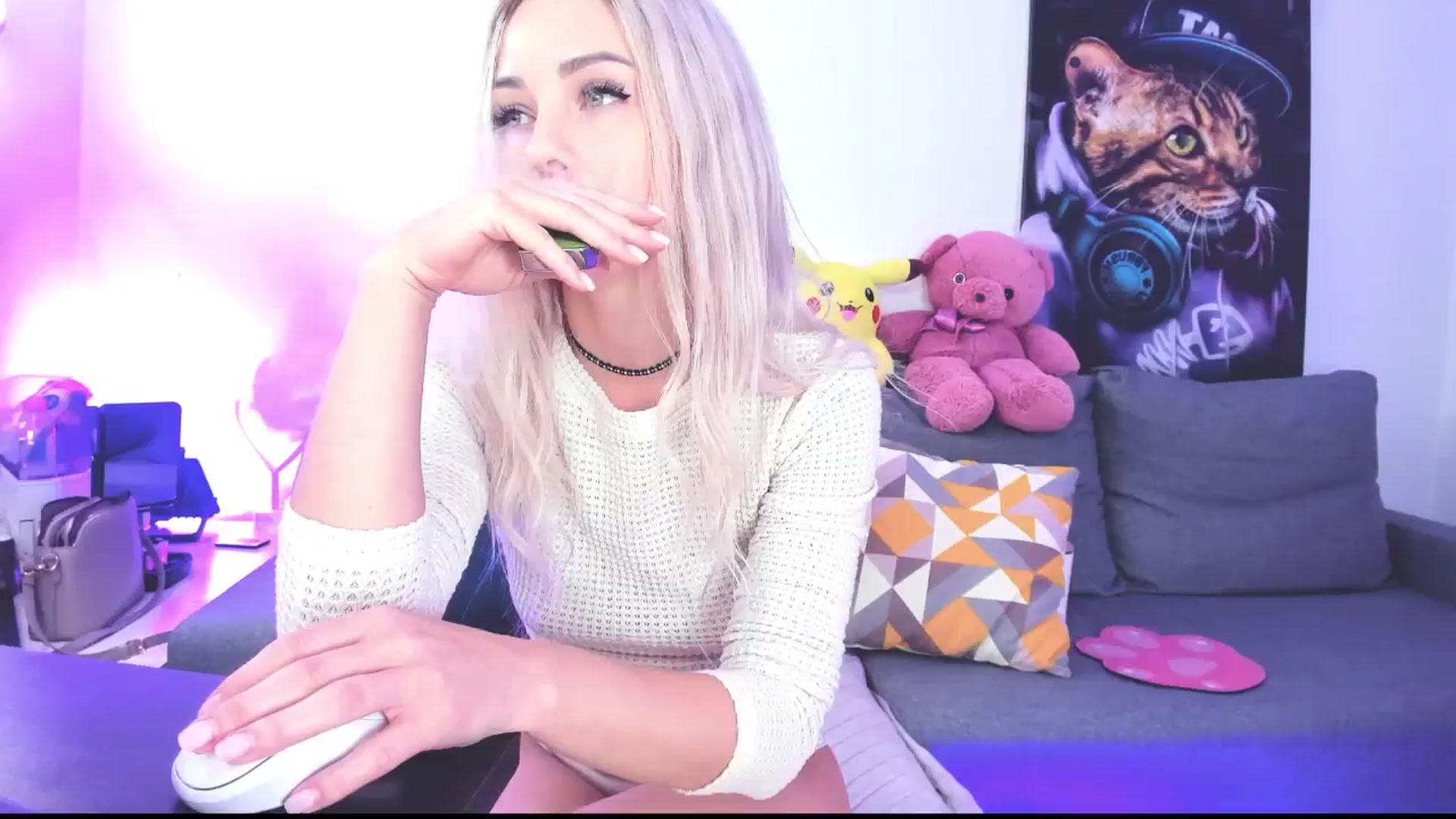 Gallery image thumbnail from Sunny__Sweet's myfreecams stream on, 09/09/2024, 03:35 image 4 of 20