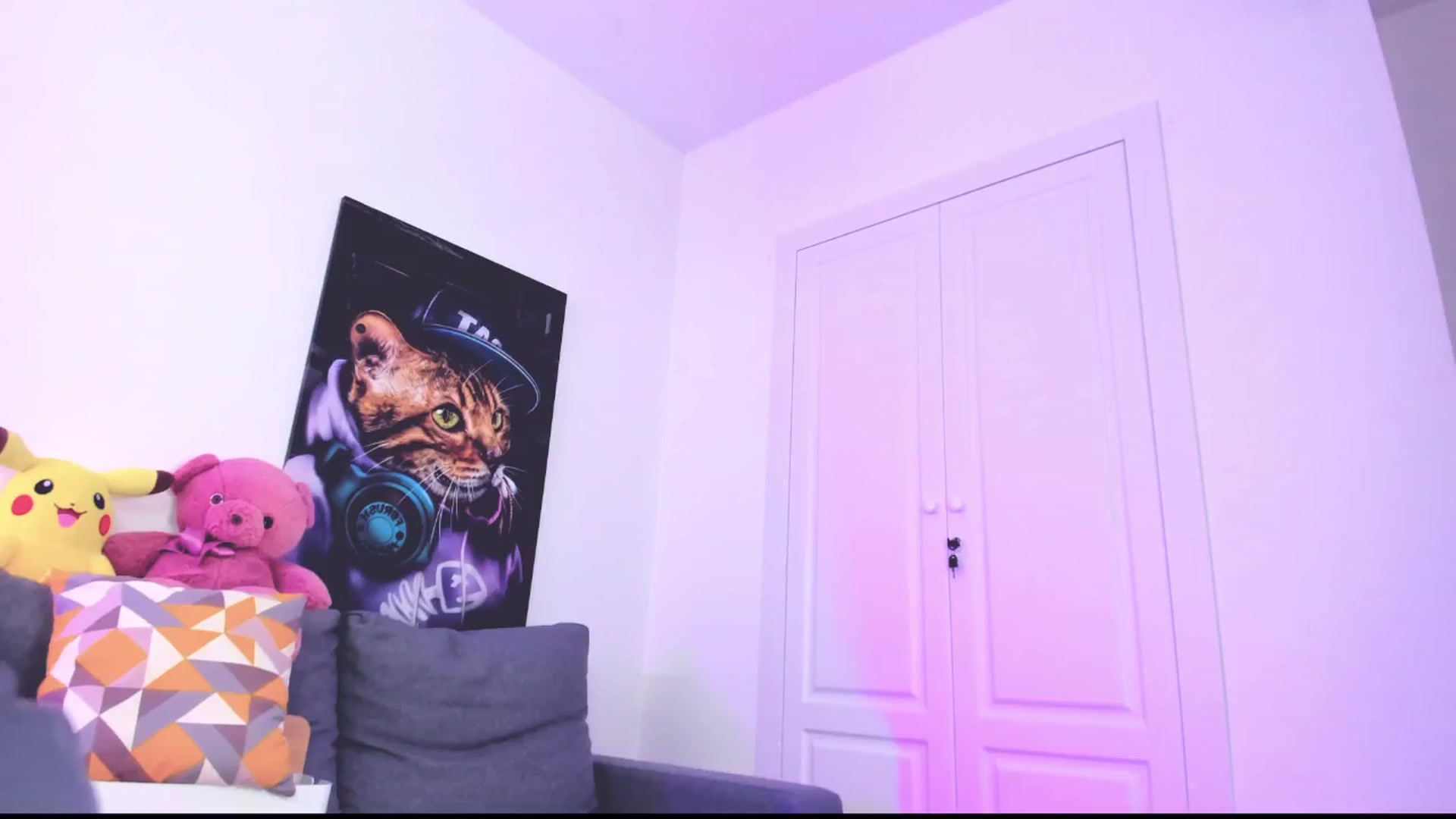 Gallery image thumbnail from Sunny__Sweet's myfreecams stream on, 09/18/2024, 06:07 image 6 of 20