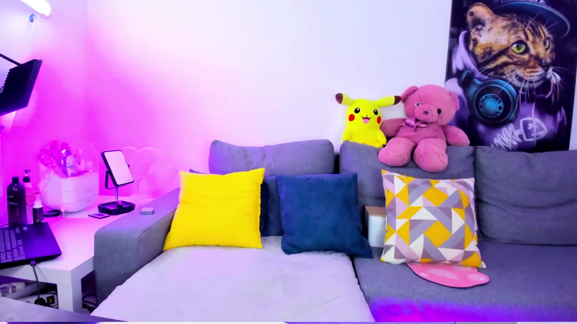 Gallery image thumbnail from Sunny__Sweet's myfreecams stream on, 10/14/2024, 04:28 image 10 of 20