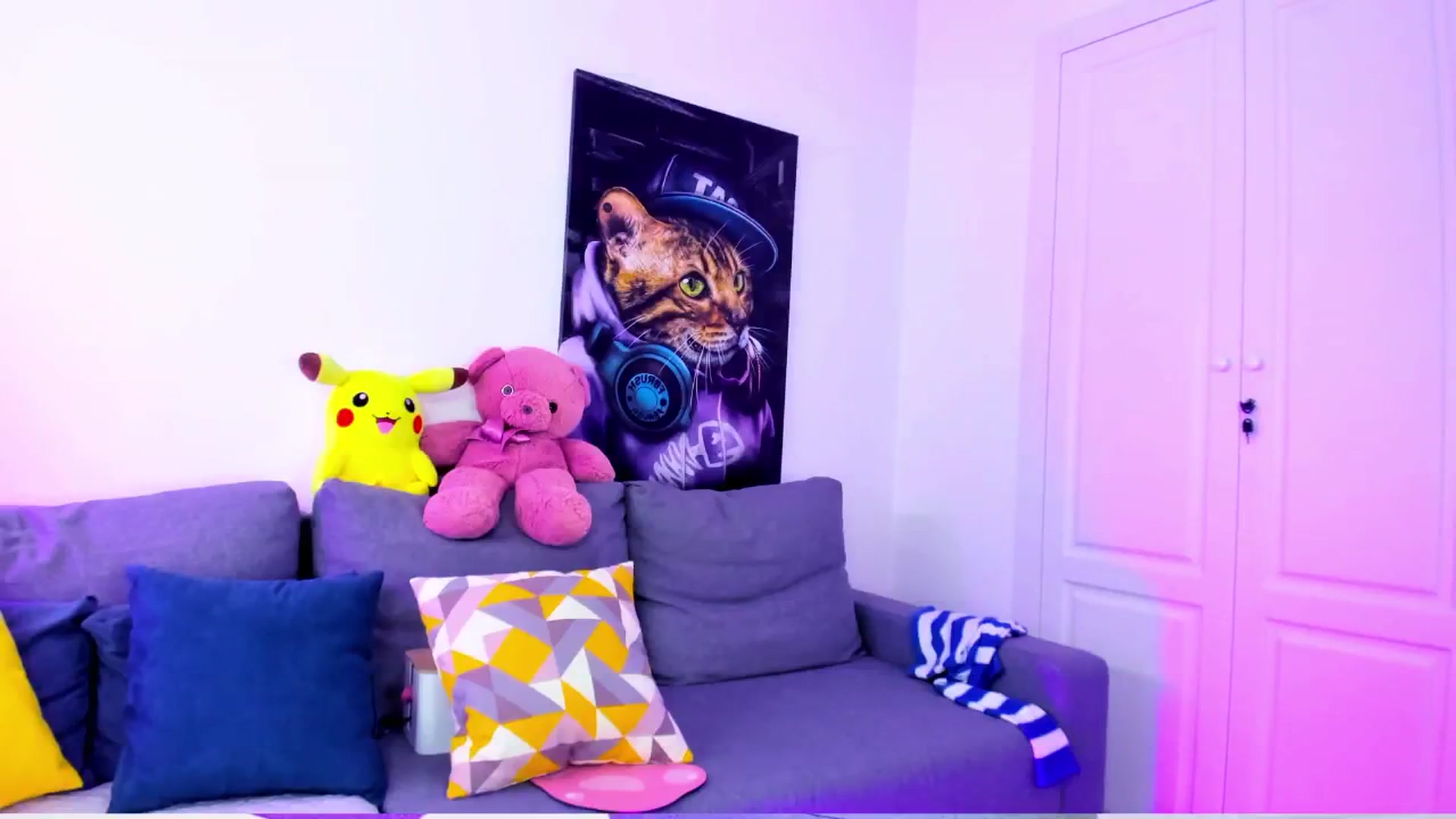 Gallery image thumbnail from Sunny__Sweet's myfreecams stream on, 10/16/2024, 05:47 image 8 of 20