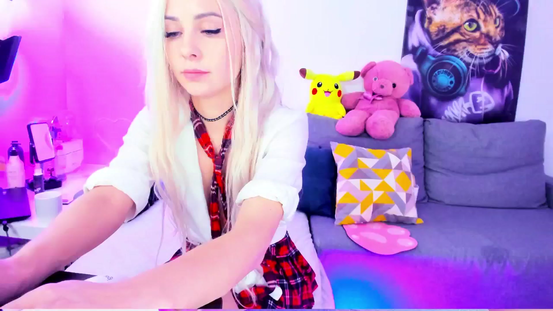 Gallery image thumbnail from Sunny__Sweet's myfreecams stream on, 10/25/2024, 05:57 image 12 of 20