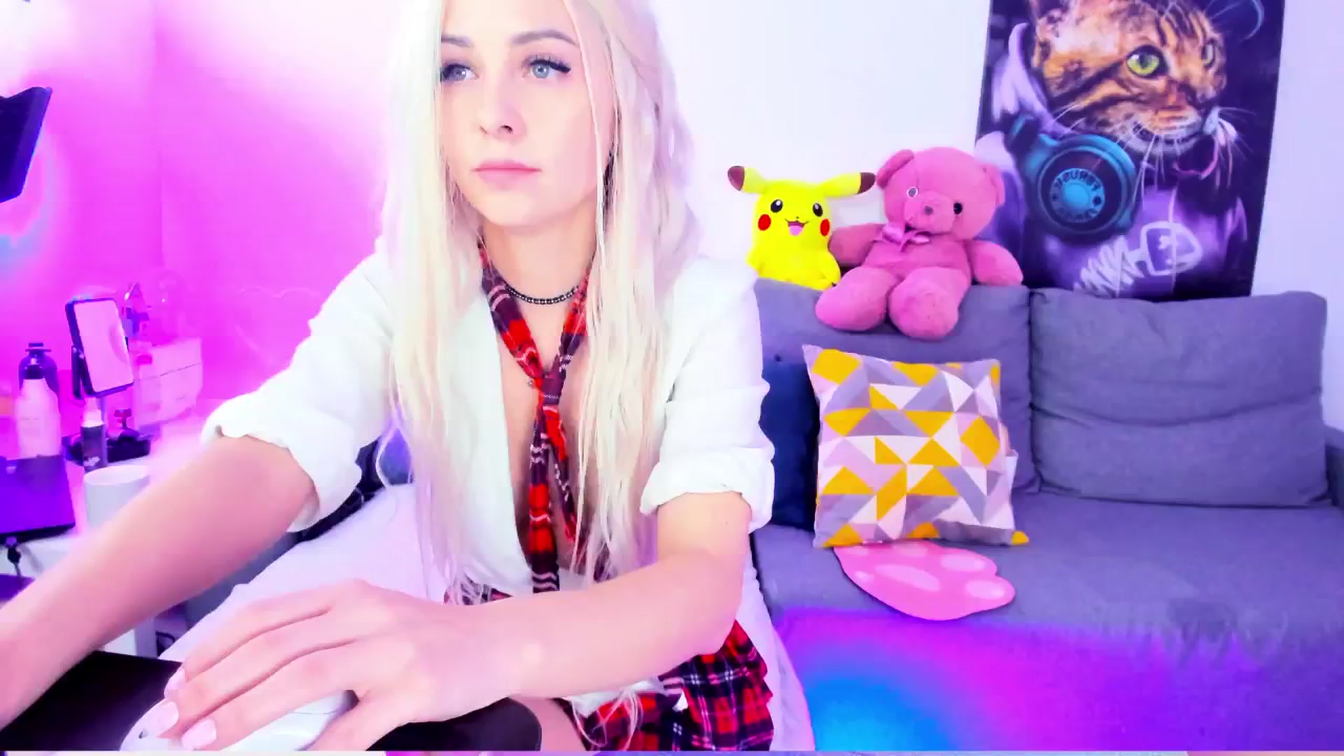 Gallery image thumbnail from Sunny__Sweet's myfreecams stream on, 10/25/2024, 05:57 image 9 of 20