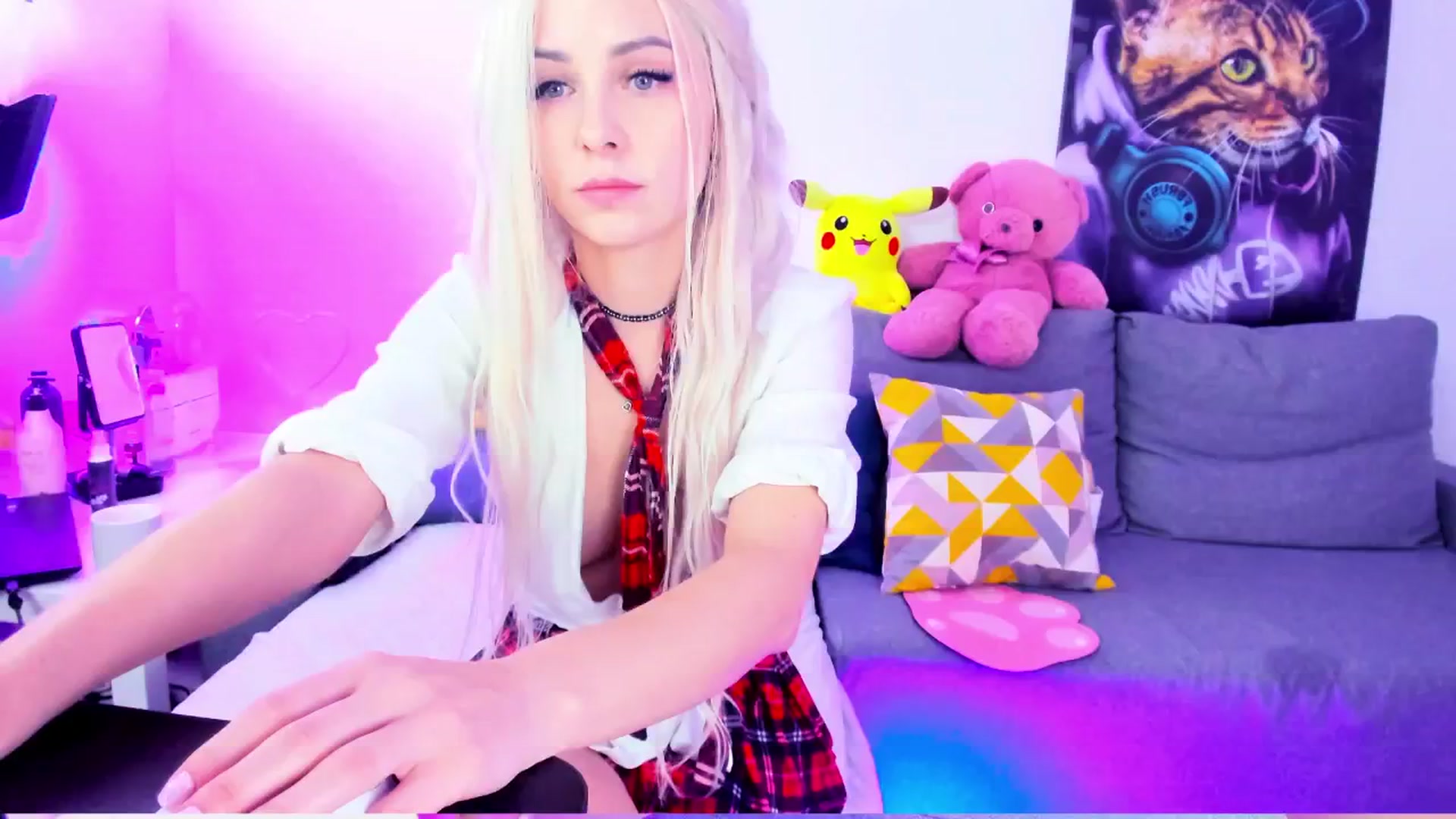 Gallery image thumbnail from Sunny__Sweet's myfreecams stream on, 10/25/2024, 05:57 image 6 of 20