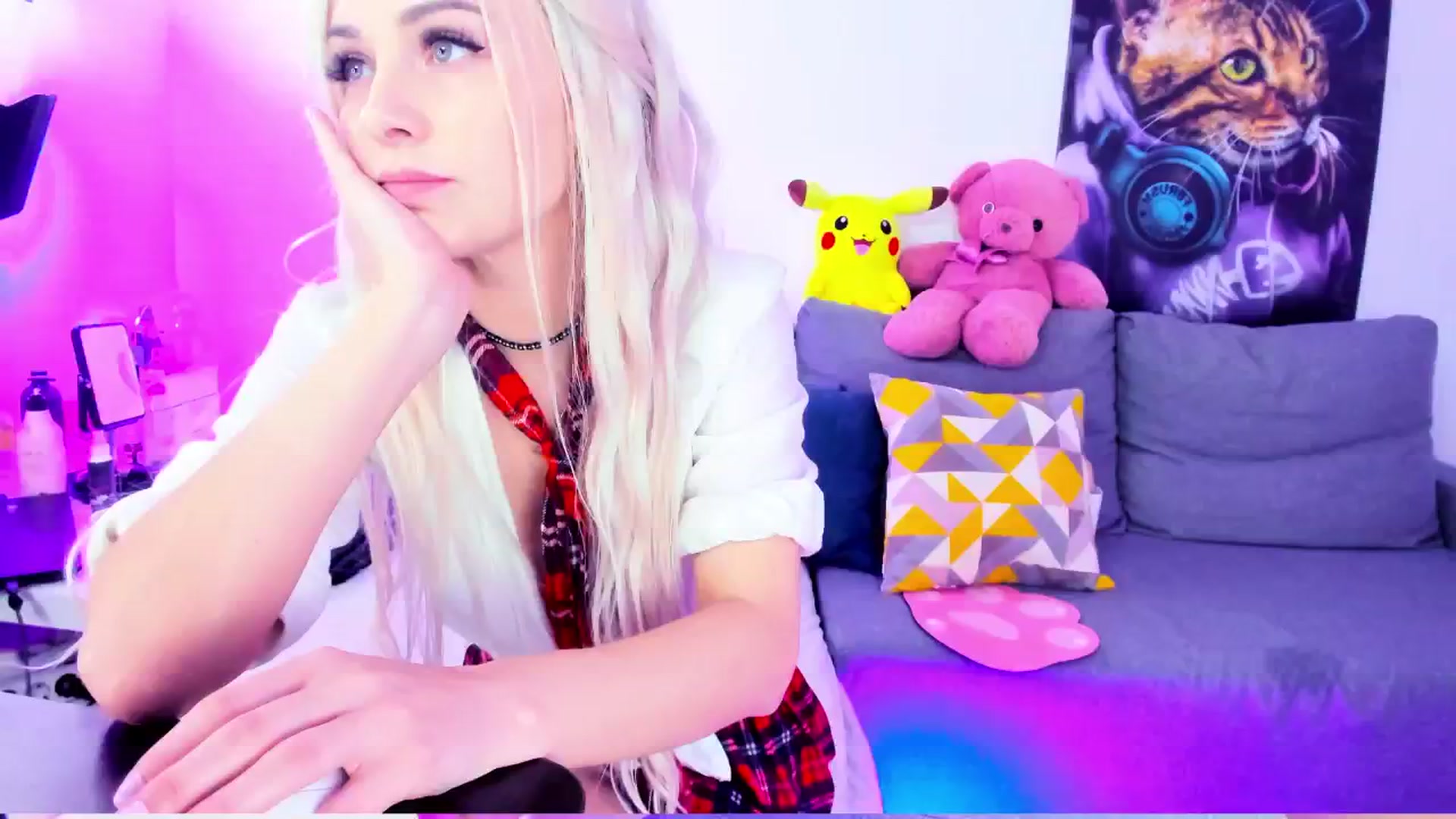 Gallery image thumbnail from Sunny__Sweet's myfreecams stream on, 10/25/2024, 05:57 image 4 of 20