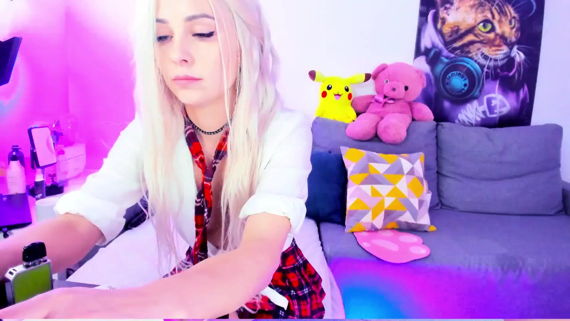 Gallery image thumbnail from Sunny__Sweet's myfreecams stream on, 10/25/2024, 05:57 image 17 of 20