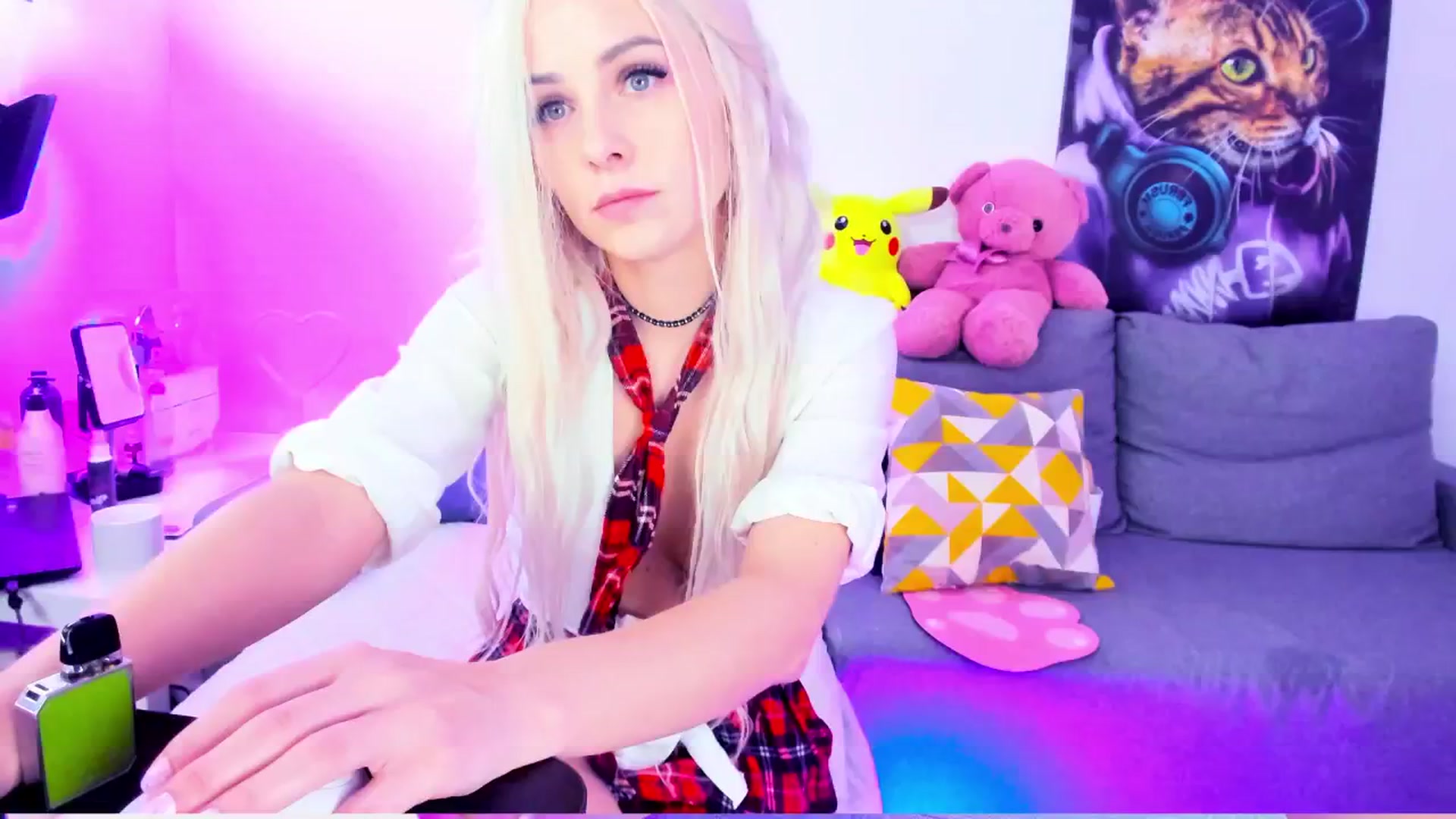 Gallery image thumbnail from Sunny__Sweet's myfreecams stream on, 10/25/2024, 05:57 image 18 of 20