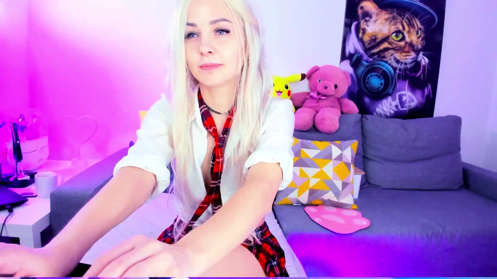 Gallery image thumbnail from Sunny__Sweet's myfreecams stream on, 10/29/2024, 03:16 image 10 of 20