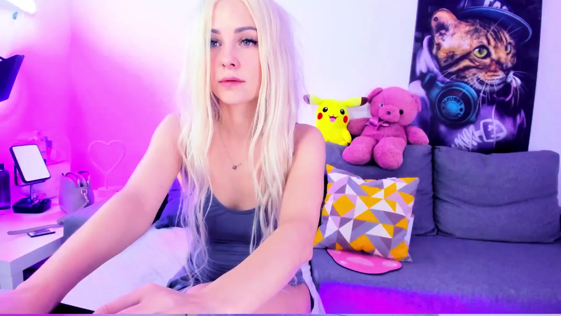 Gallery image thumbnail from Sunny__Sweet's myfreecams stream on, 11/13/2024, 05:11 image 4 of 20