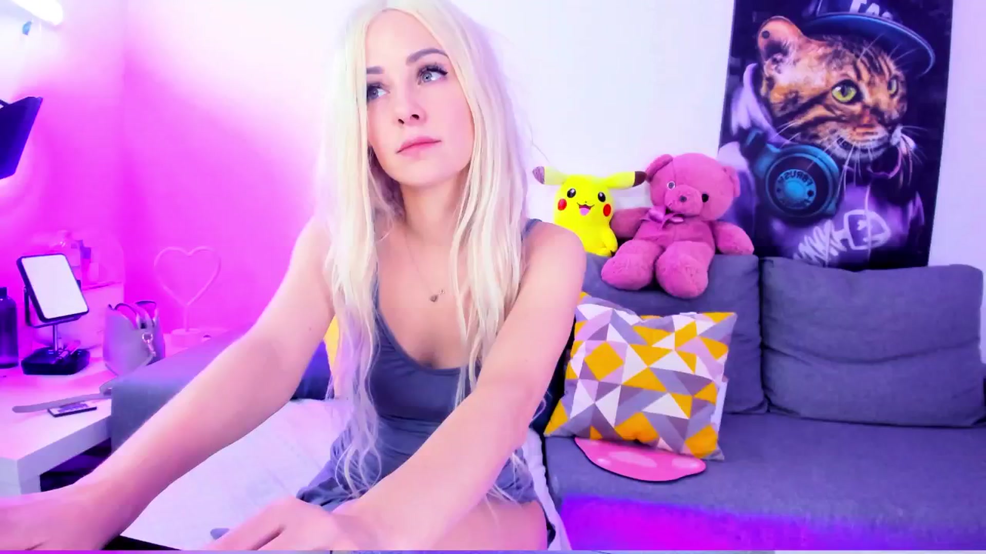 Gallery image thumbnail from Sunny__Sweet's myfreecams stream on, 11/13/2024, 05:11 image 5 of 20
